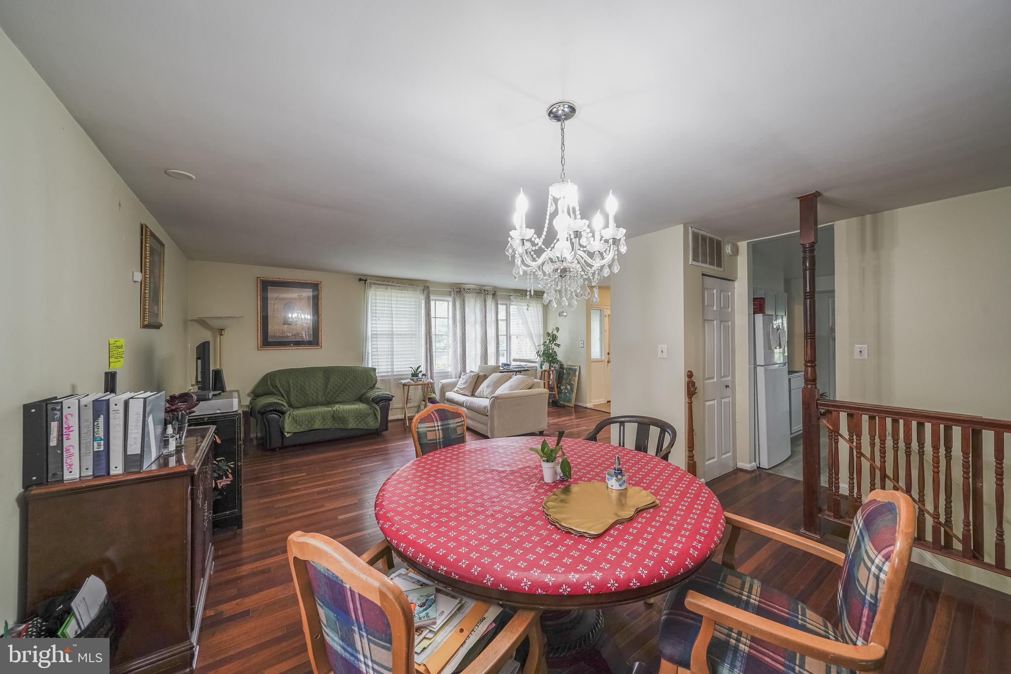 FRANKLIN KNOLLS - Residential