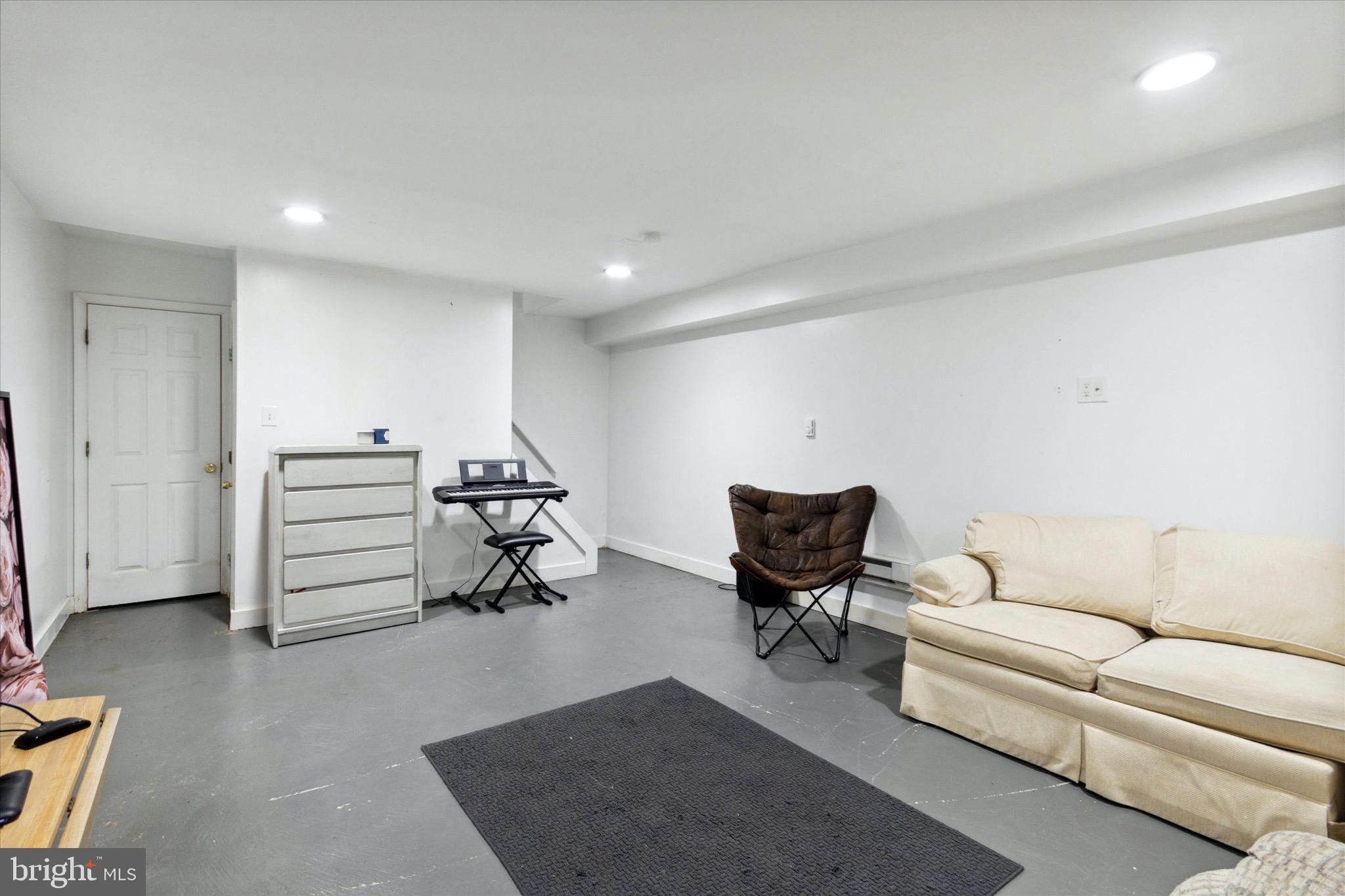 TEMPLE UNIVERSITY - Residential