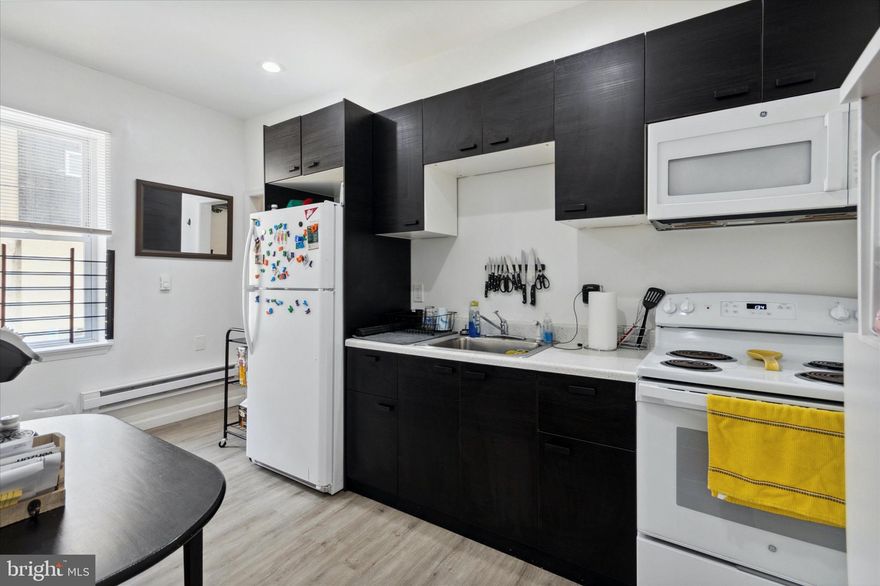 Welcome to 1824 Norris street! This corner  house in prime location temple and is a must see. RENTED until July 2024 FOR 28,800 a year (2400 a month) with TENANTS PAYING ALL UTILITIES! The deal is over an 8.6% return and makes it a must see for temple investors or parents done paying rent for their kids. 4 bedrooms and 2 bathrooms with nice back yard and a finished basement are only a few of the perks this home has to offer. Short walk to campus, schedule your showing ASAP !