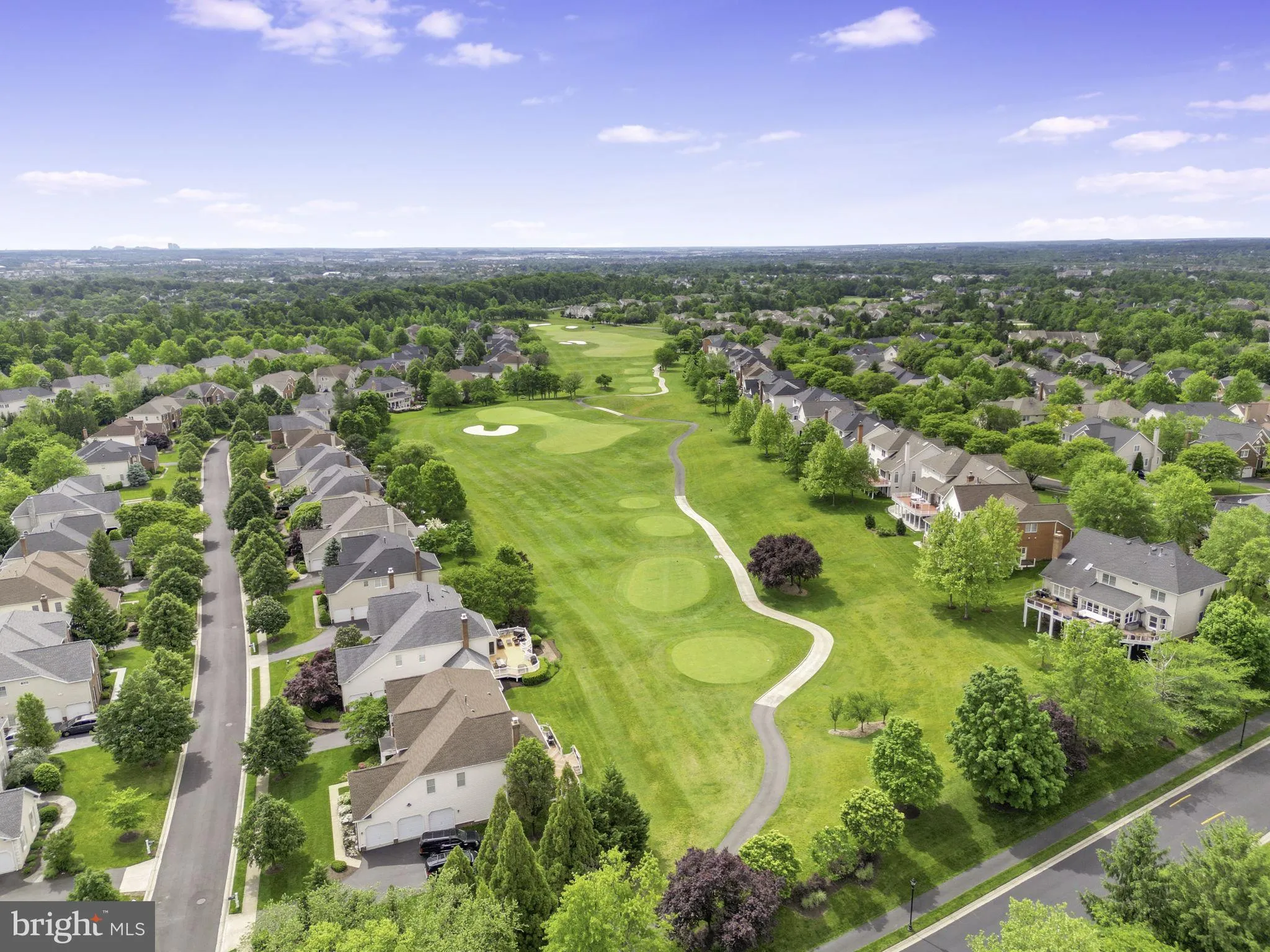 Ashburn, Virginia 20147, United States, 5 Bedrooms Bedrooms, ,6 BathroomsBathrooms,Residential,Pending,6200