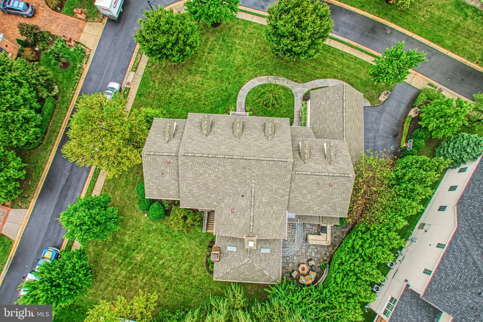 Ashburn, Virginia 20147, United States, 5 Bedrooms Bedrooms, ,6 BathroomsBathrooms,Residential,Pending,6200