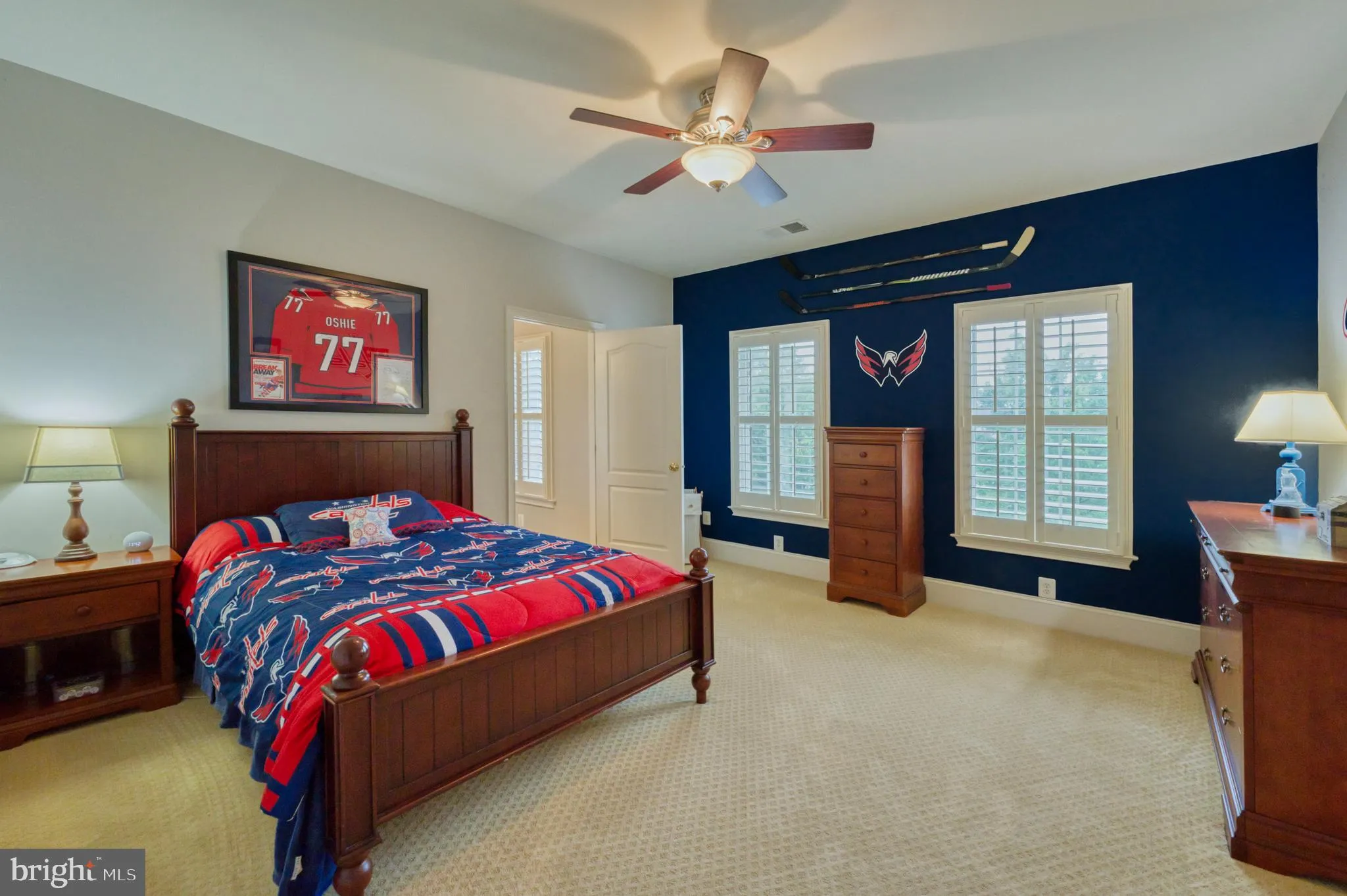 Ashburn, Virginia 20147, United States, 5 Bedrooms Bedrooms, ,6 BathroomsBathrooms,Residential,Pending,6200