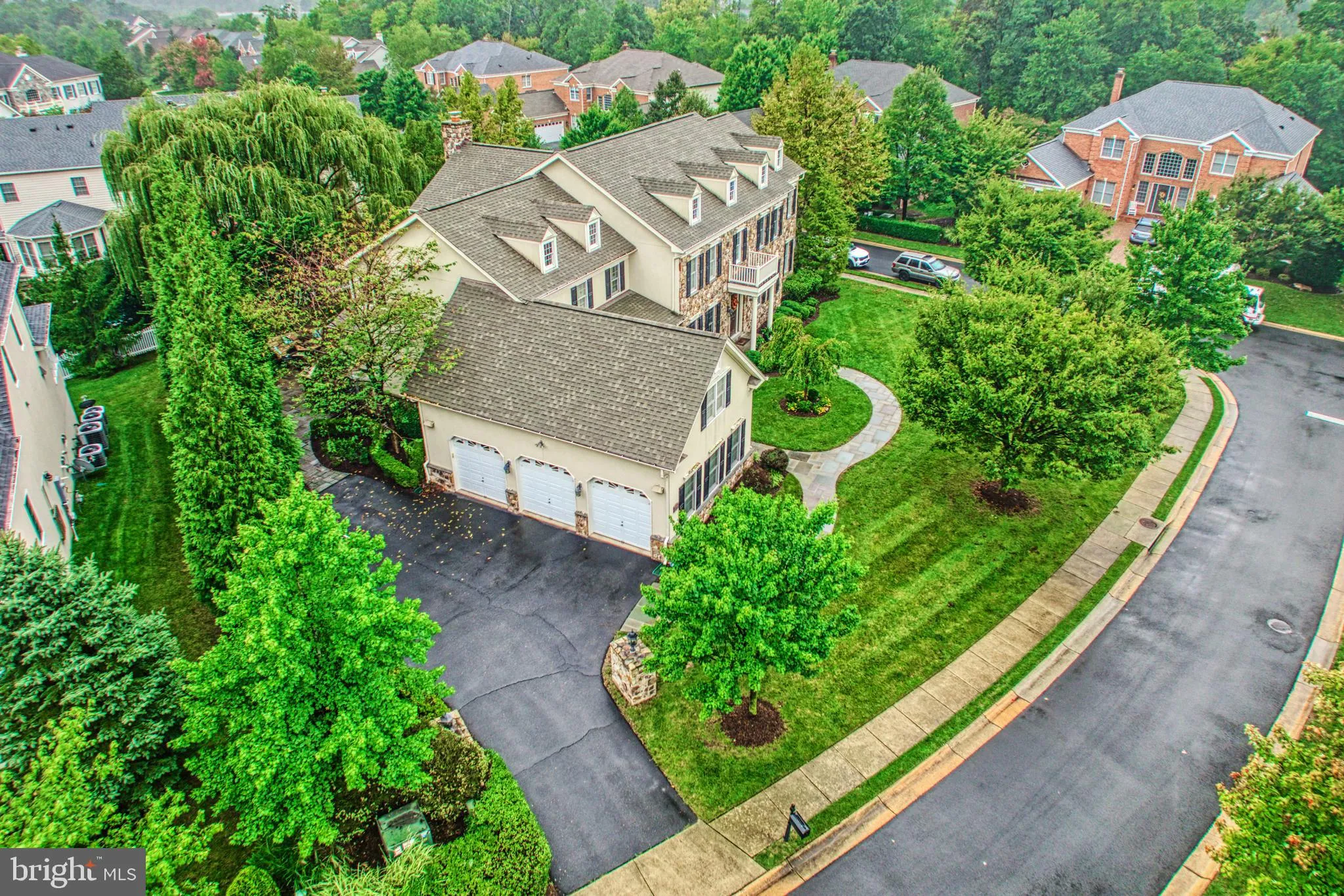 Ashburn, Virginia 20147, United States, 5 Bedrooms Bedrooms, ,6 BathroomsBathrooms,Residential,Pending,6200