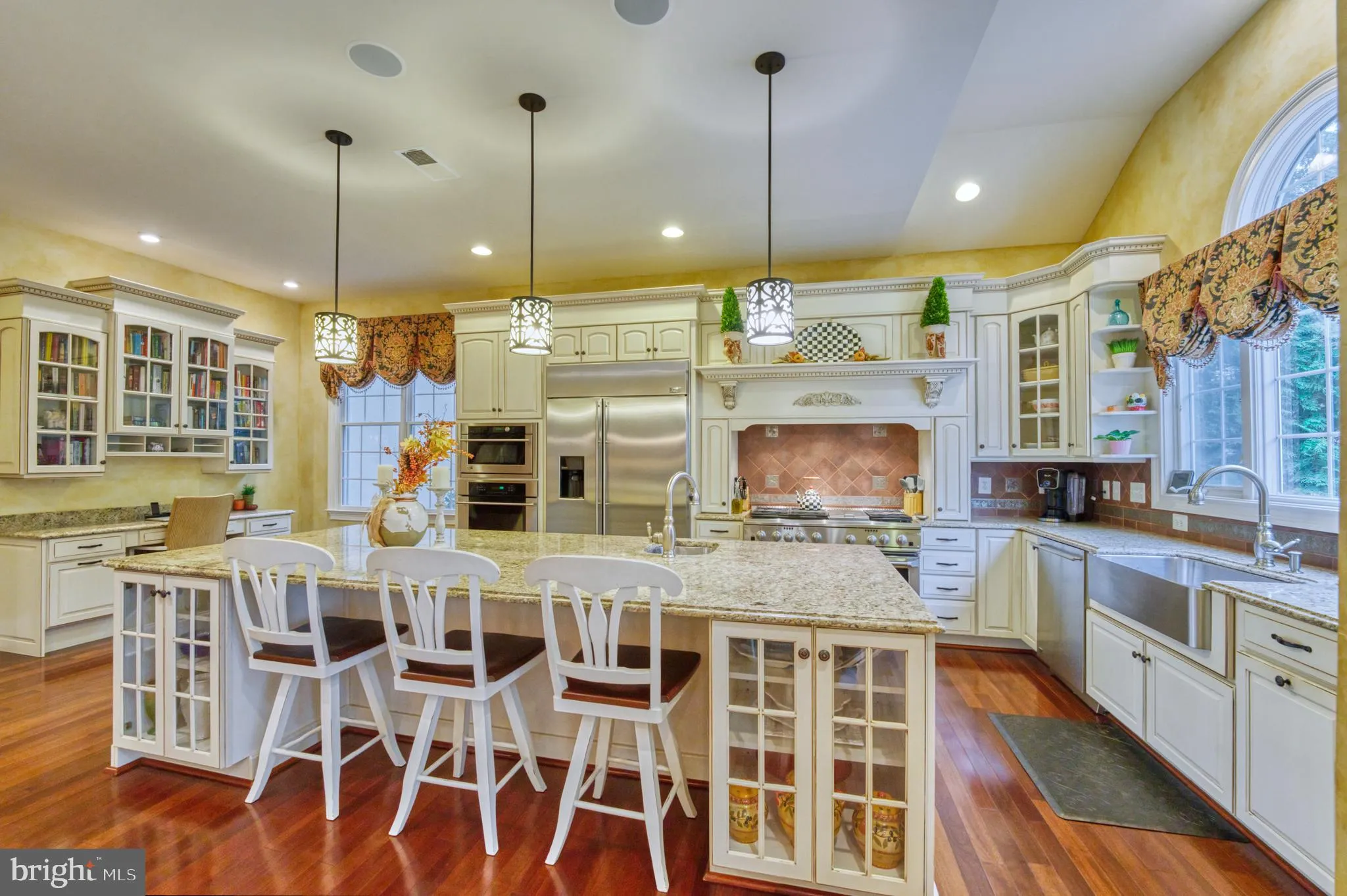 Ashburn, Virginia 20147, United States, 5 Bedrooms Bedrooms, ,6 BathroomsBathrooms,Residential,Pending,6200