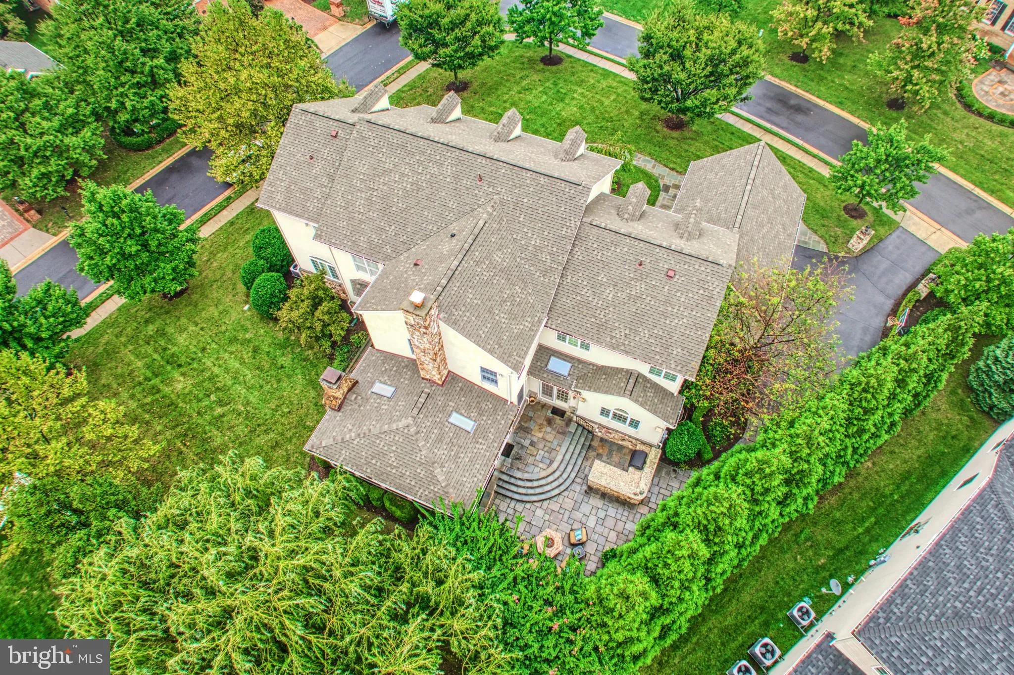 Ashburn, Virginia 20147, United States, 5 Bedrooms Bedrooms, ,6 BathroomsBathrooms,Residential,Pending,6200