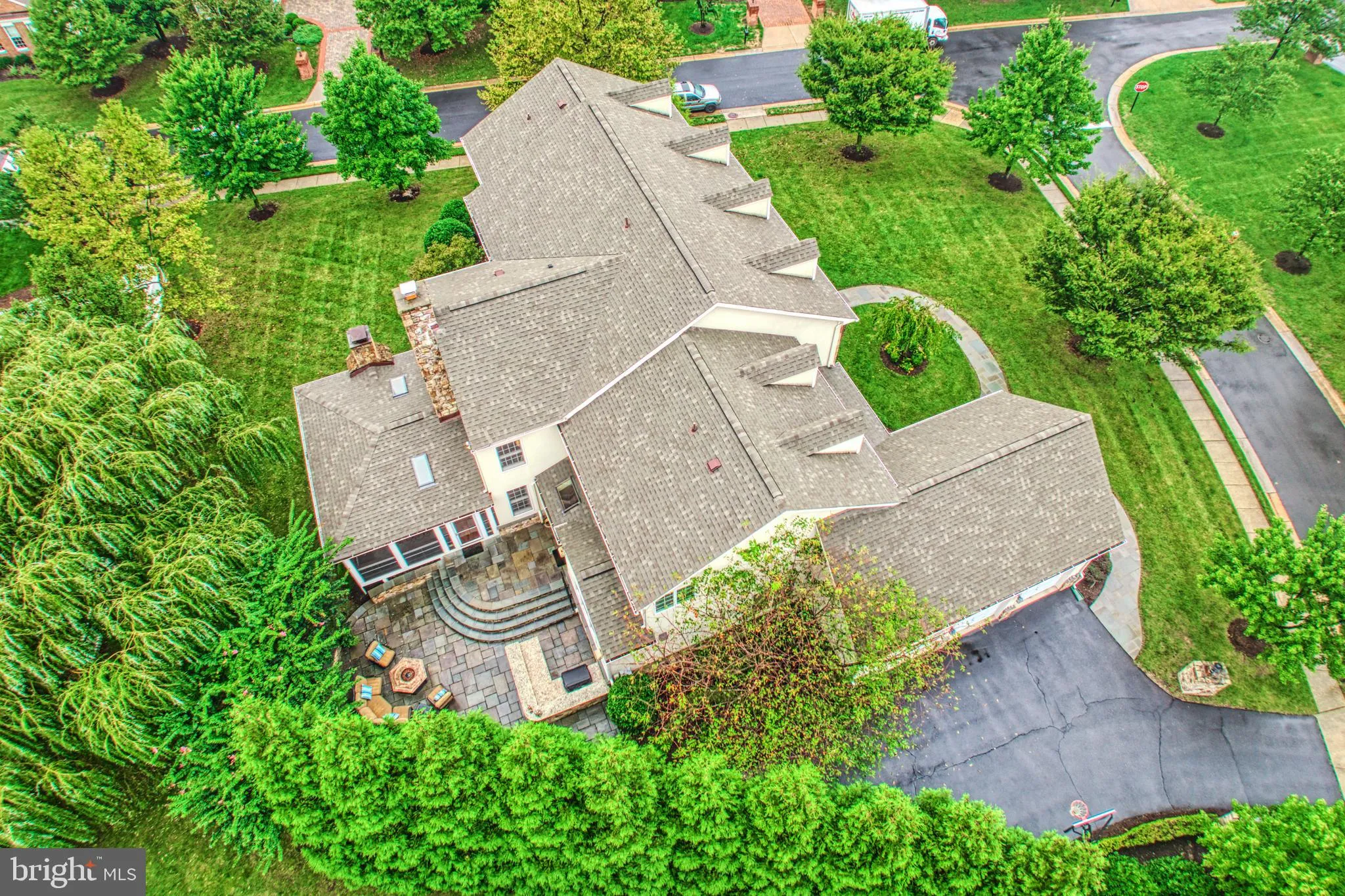 Ashburn, Virginia 20147, United States, 5 Bedrooms Bedrooms, ,6 BathroomsBathrooms,Residential,Pending,6200