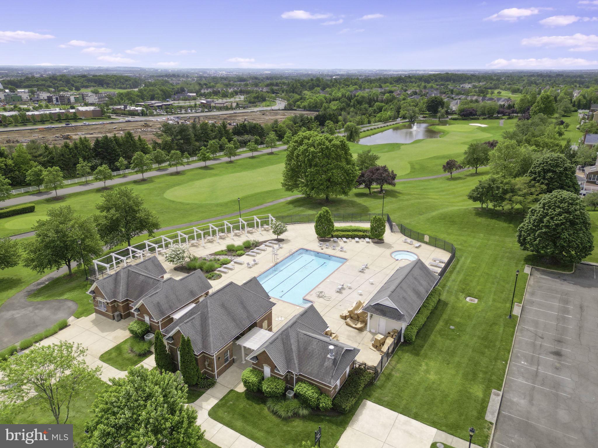 BELMONT COUNTRY CLUB - Residential