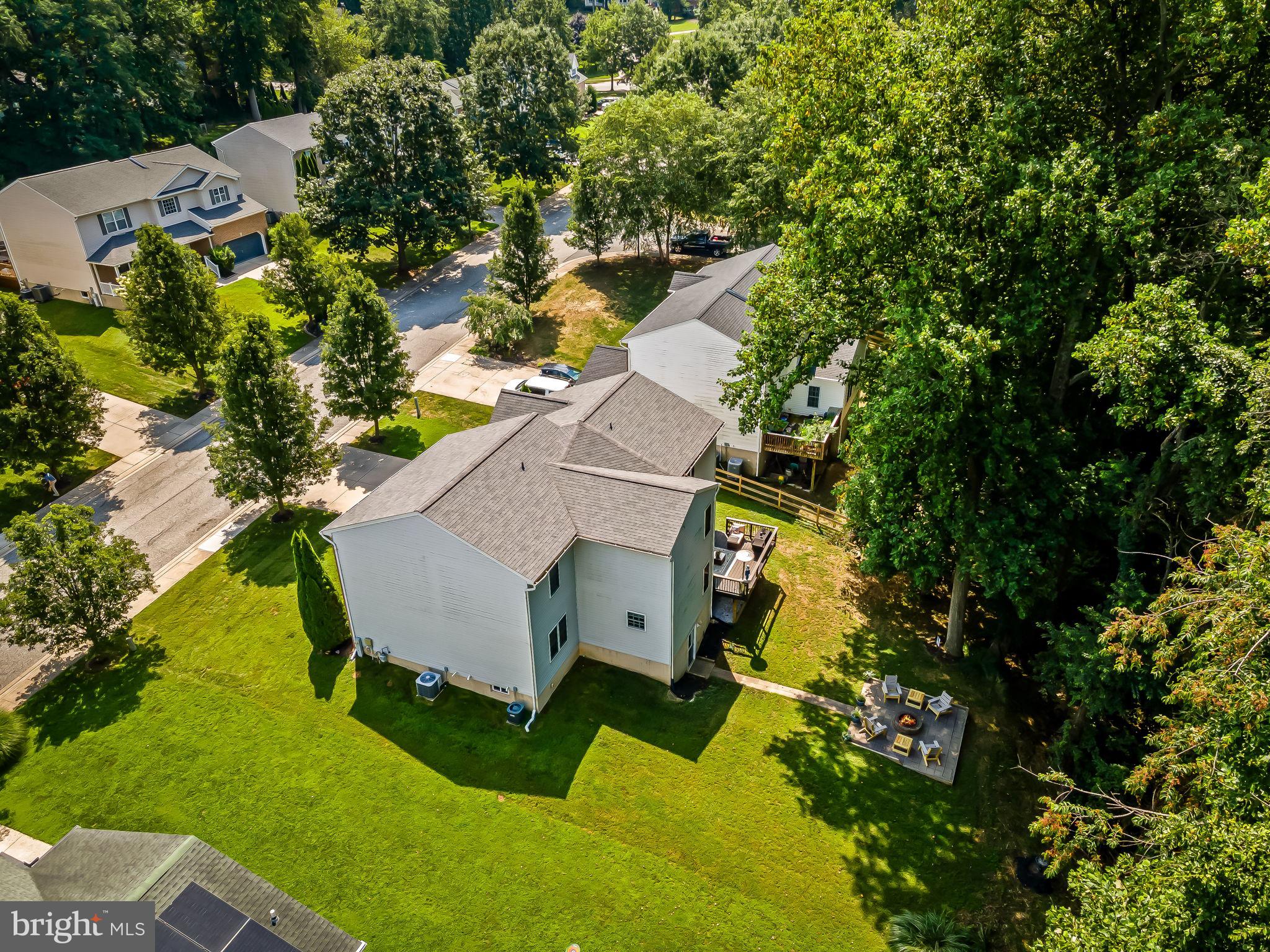 6 E BROOK HILL COURT