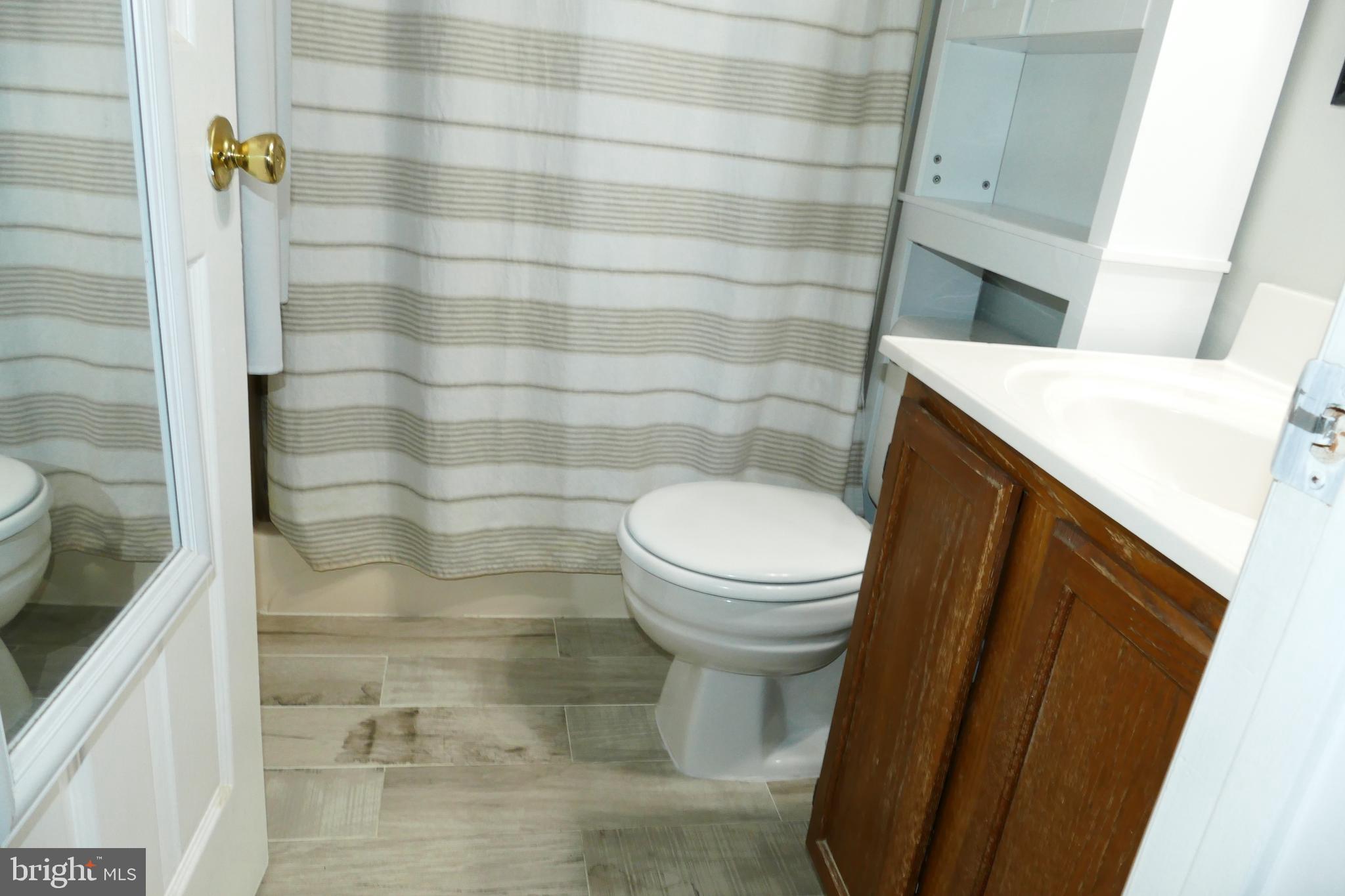 ROCK CREEK LANDING - Residential