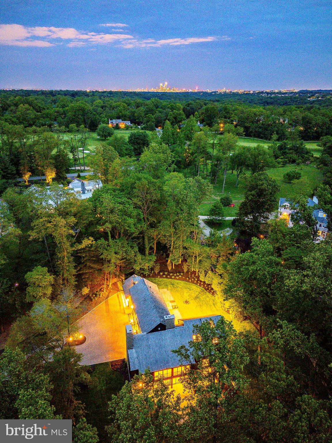 CHESTNUT HILL - Residential
