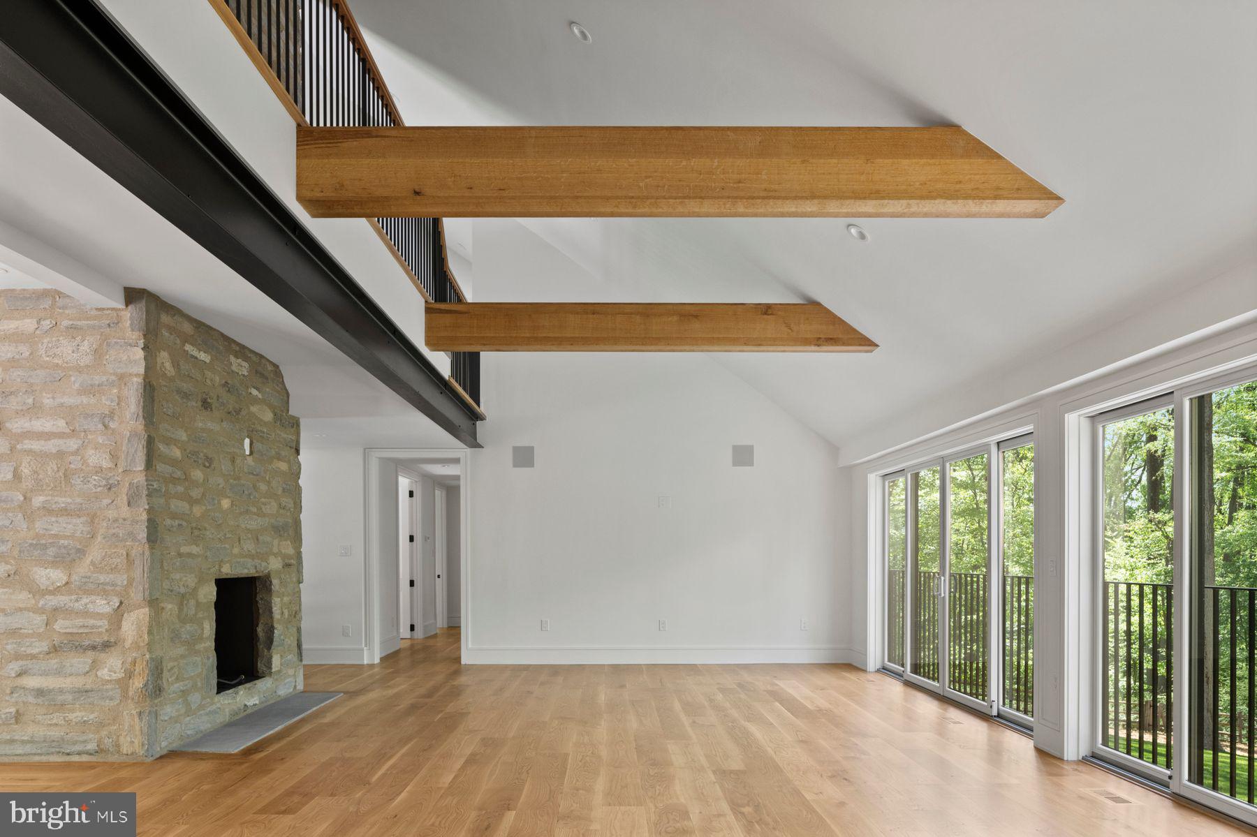 CHESTNUT HILL - Residential