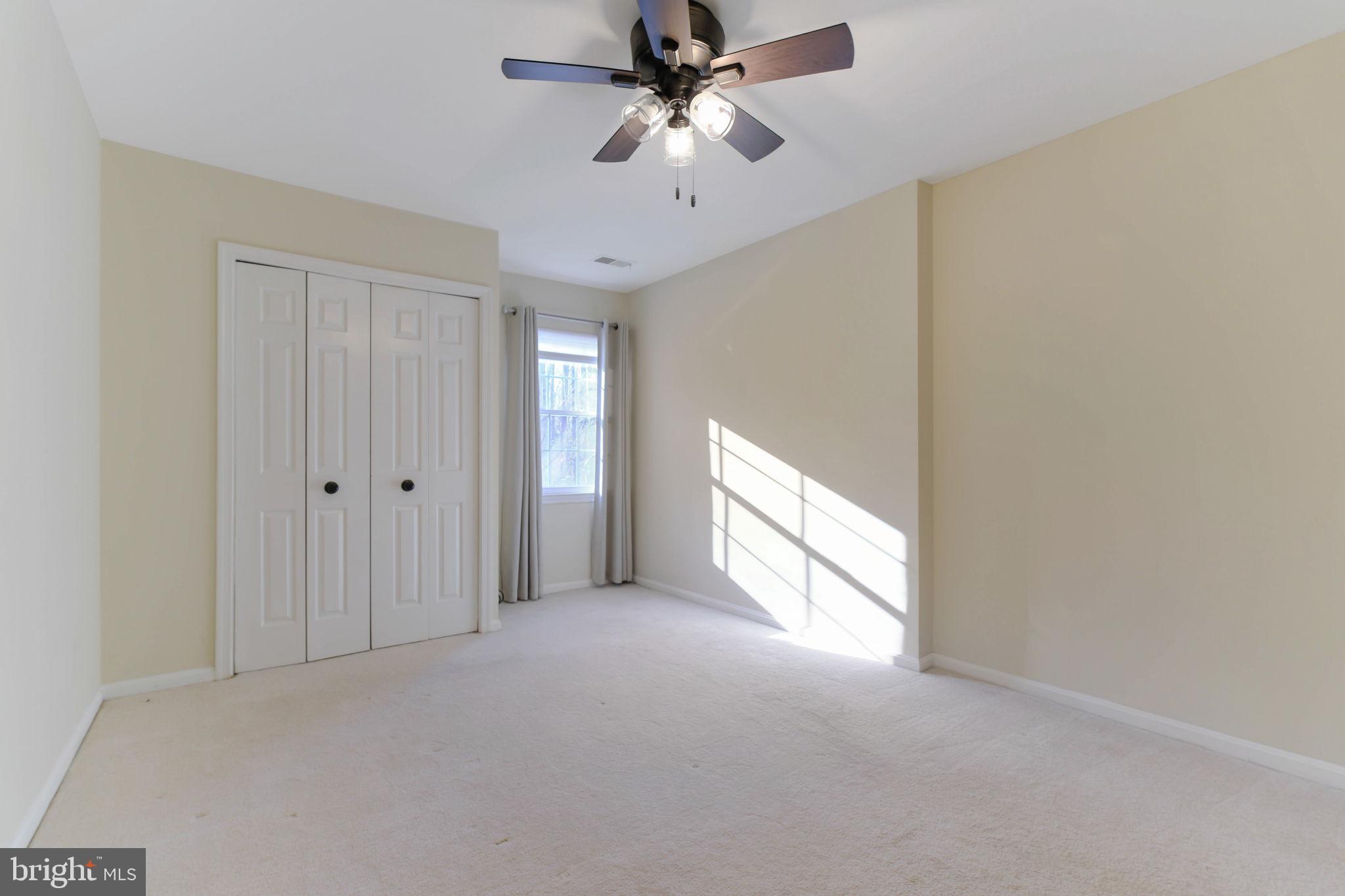 LAKESHORE - Residential Lease