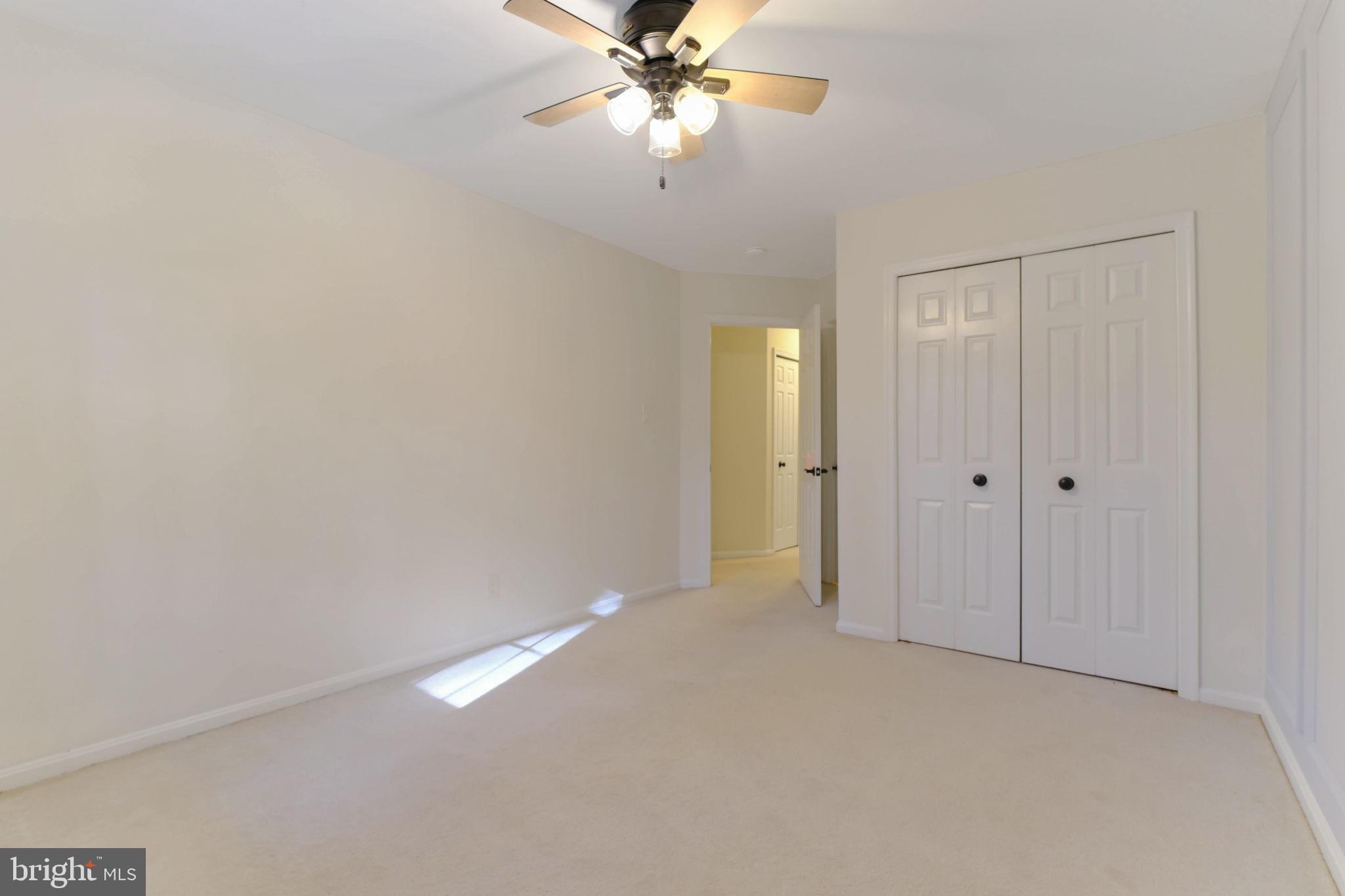 LAKESHORE - Residential Lease