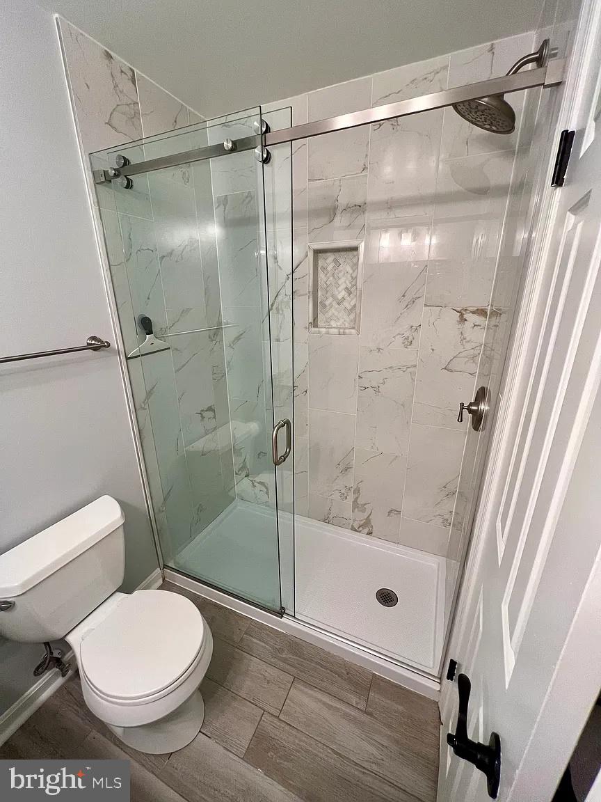 LAKESHORE - Residential Lease