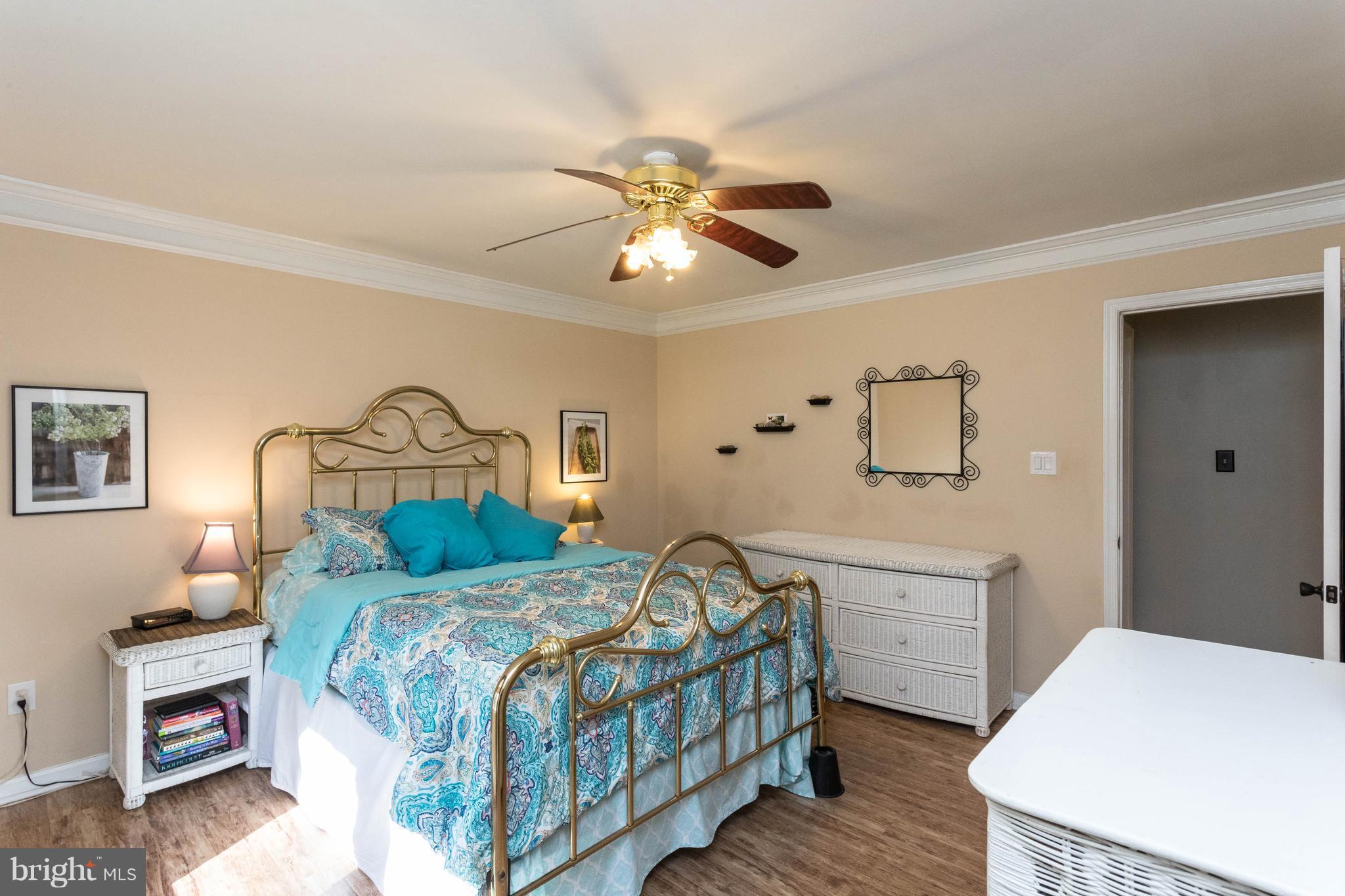 LAKE CAROLINE - Residential