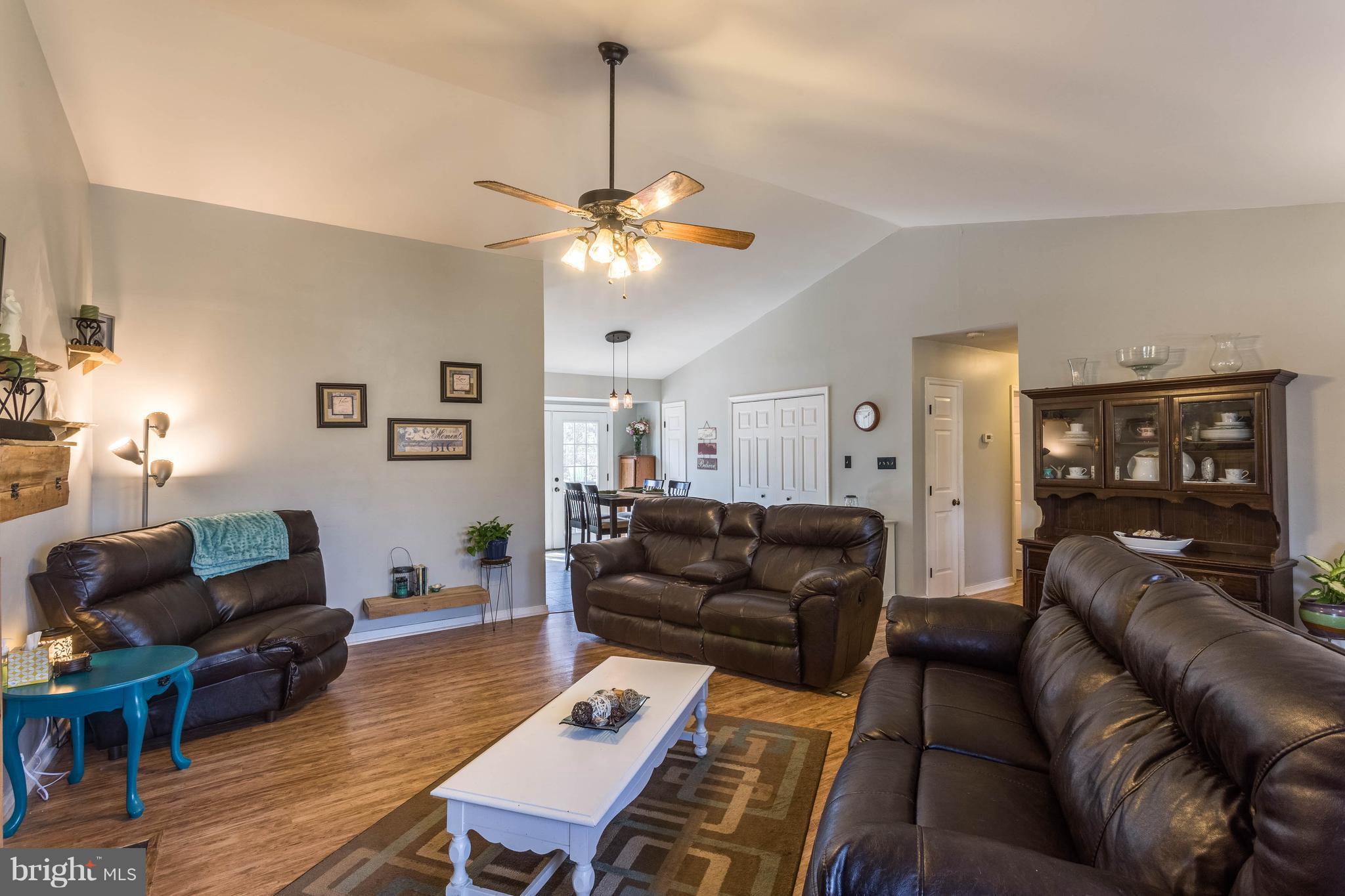 LAKE CAROLINE - Residential