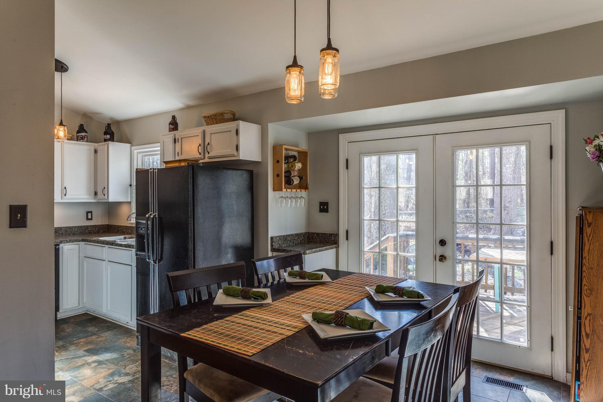 LAKE CAROLINE - Residential