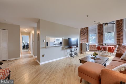 Photo of 917 Columbia Avenue #233, LANCASTER, PA 17603 (MLS # PALA2076124)