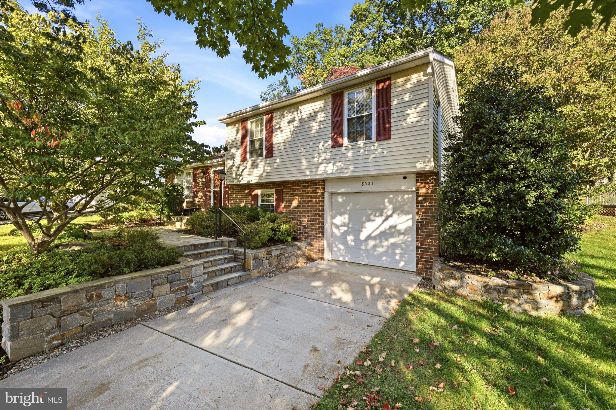 8523 HAYSHED LANE