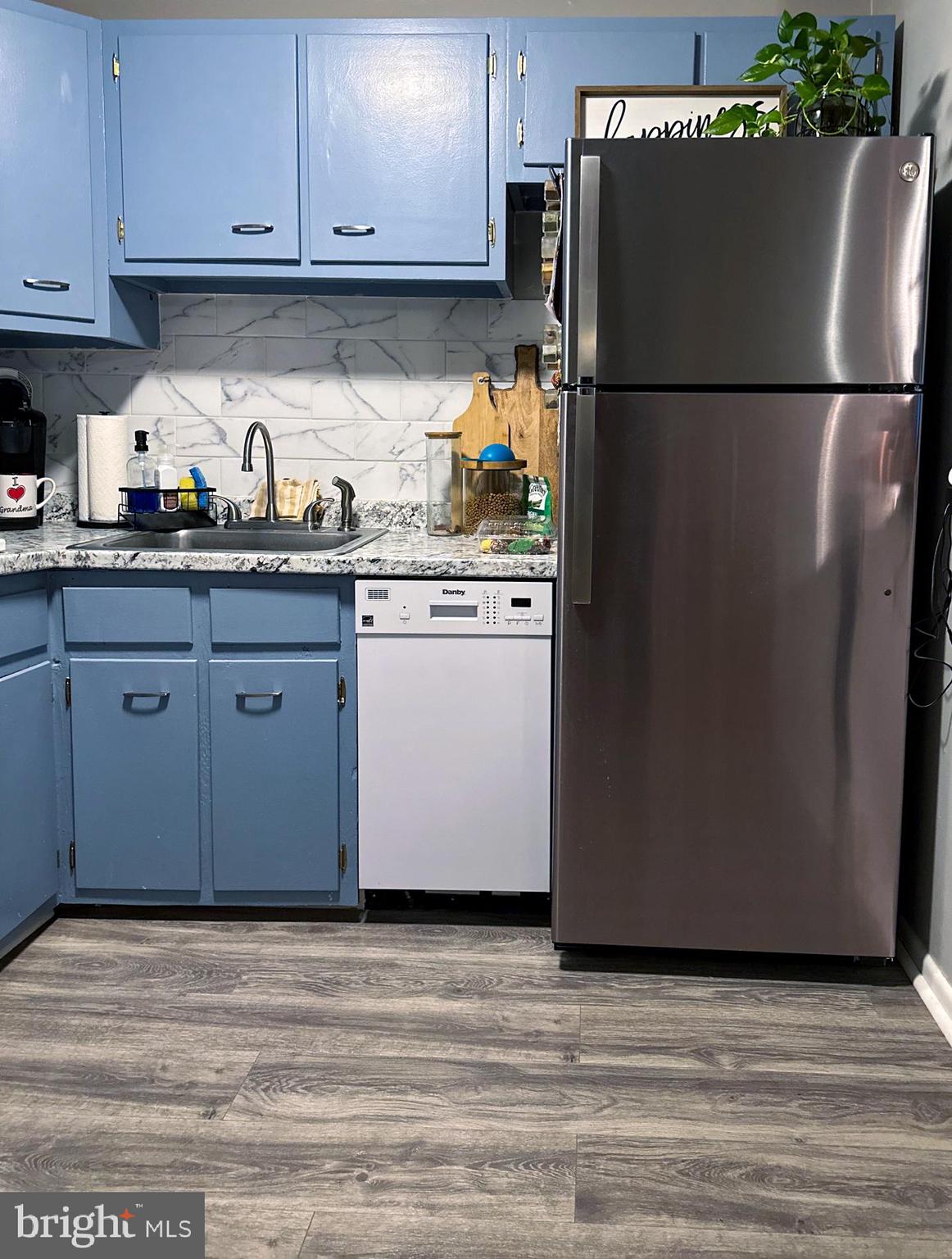 ROXBOROUGH - Residential Lease