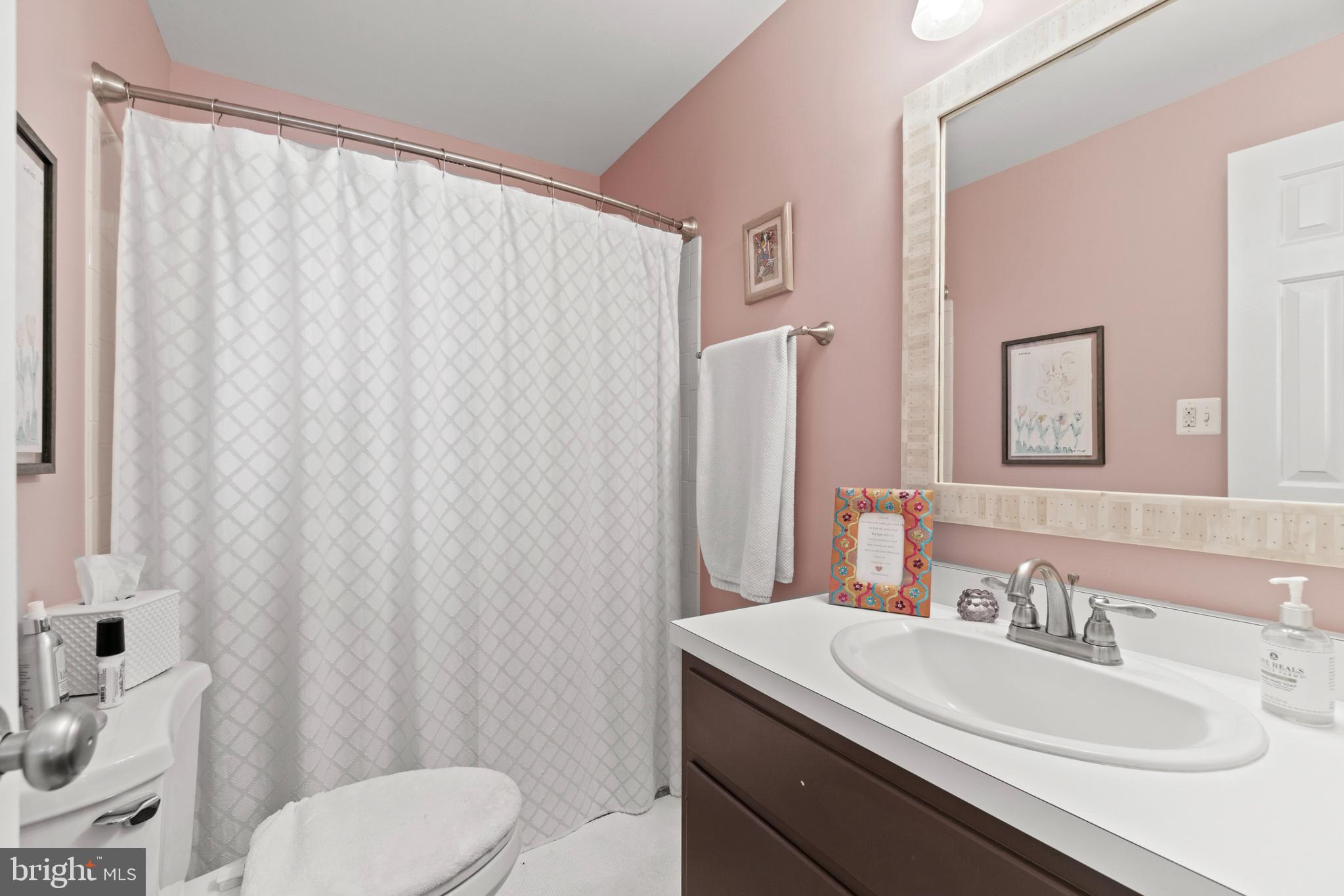 MARY WASHINGTON SQUARE - Residential