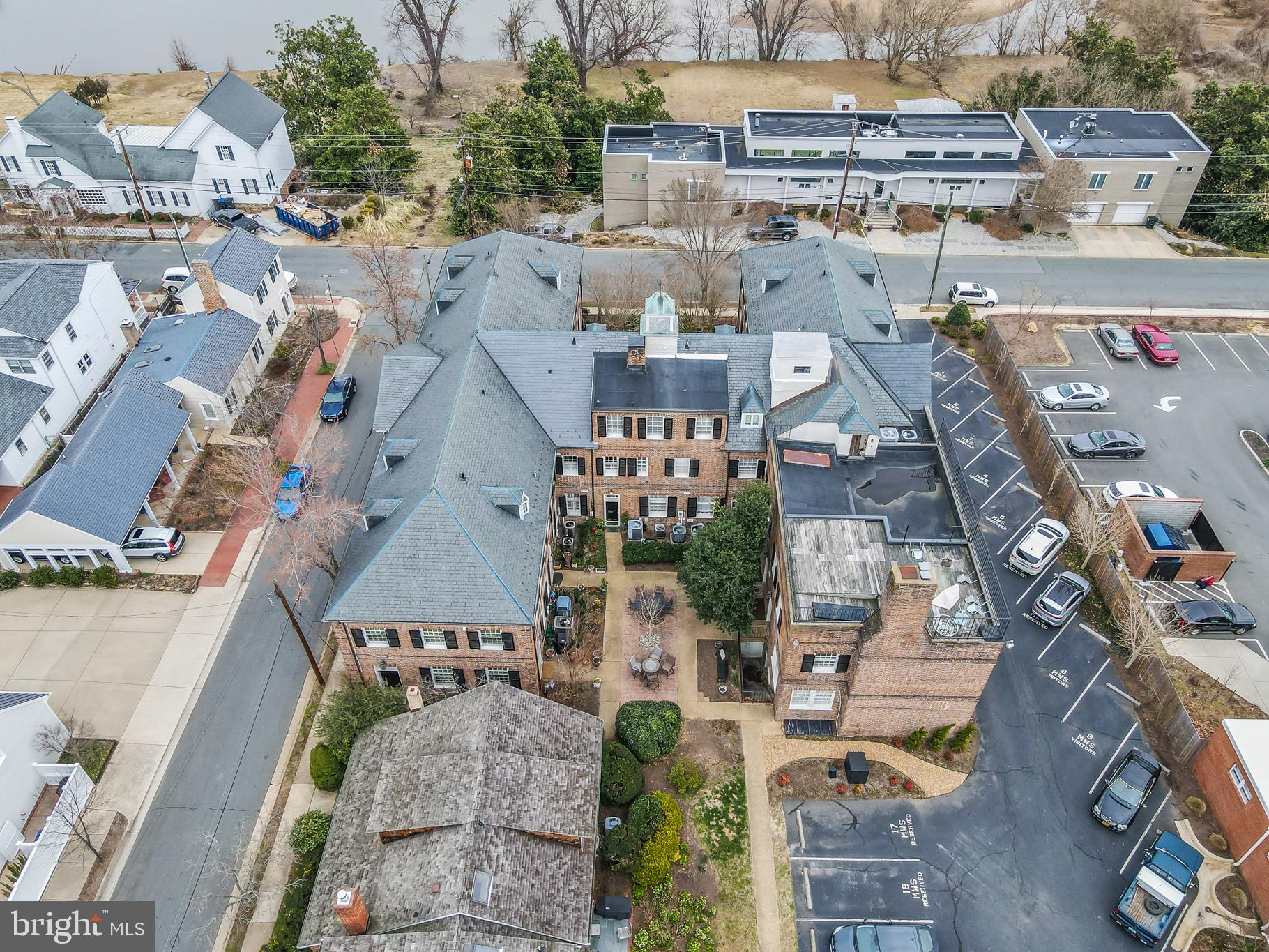 MARY WASHINGTON SQUARE - Residential