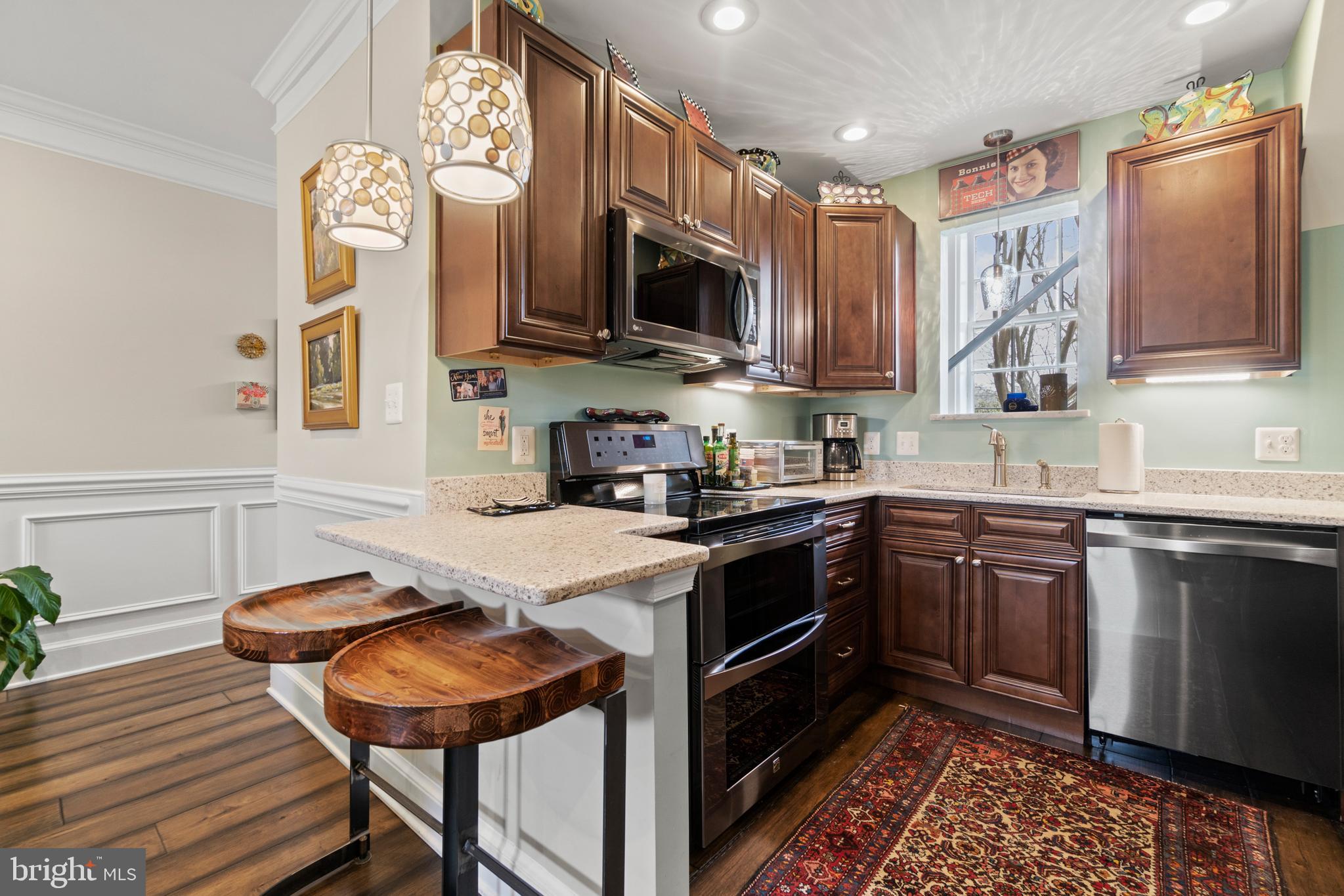 MARY WASHINGTON SQUARE - Residential