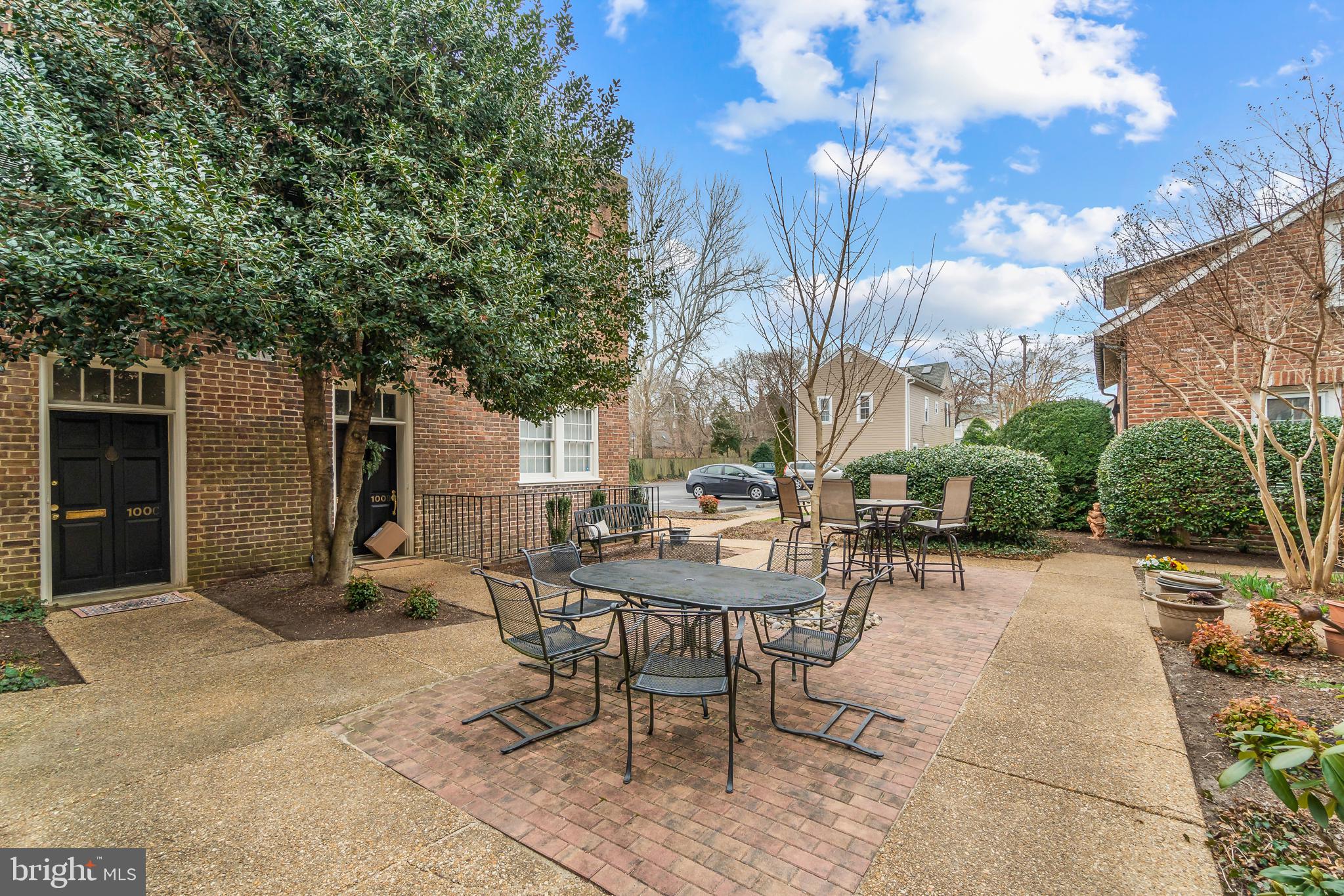 MARY WASHINGTON SQUARE - Residential