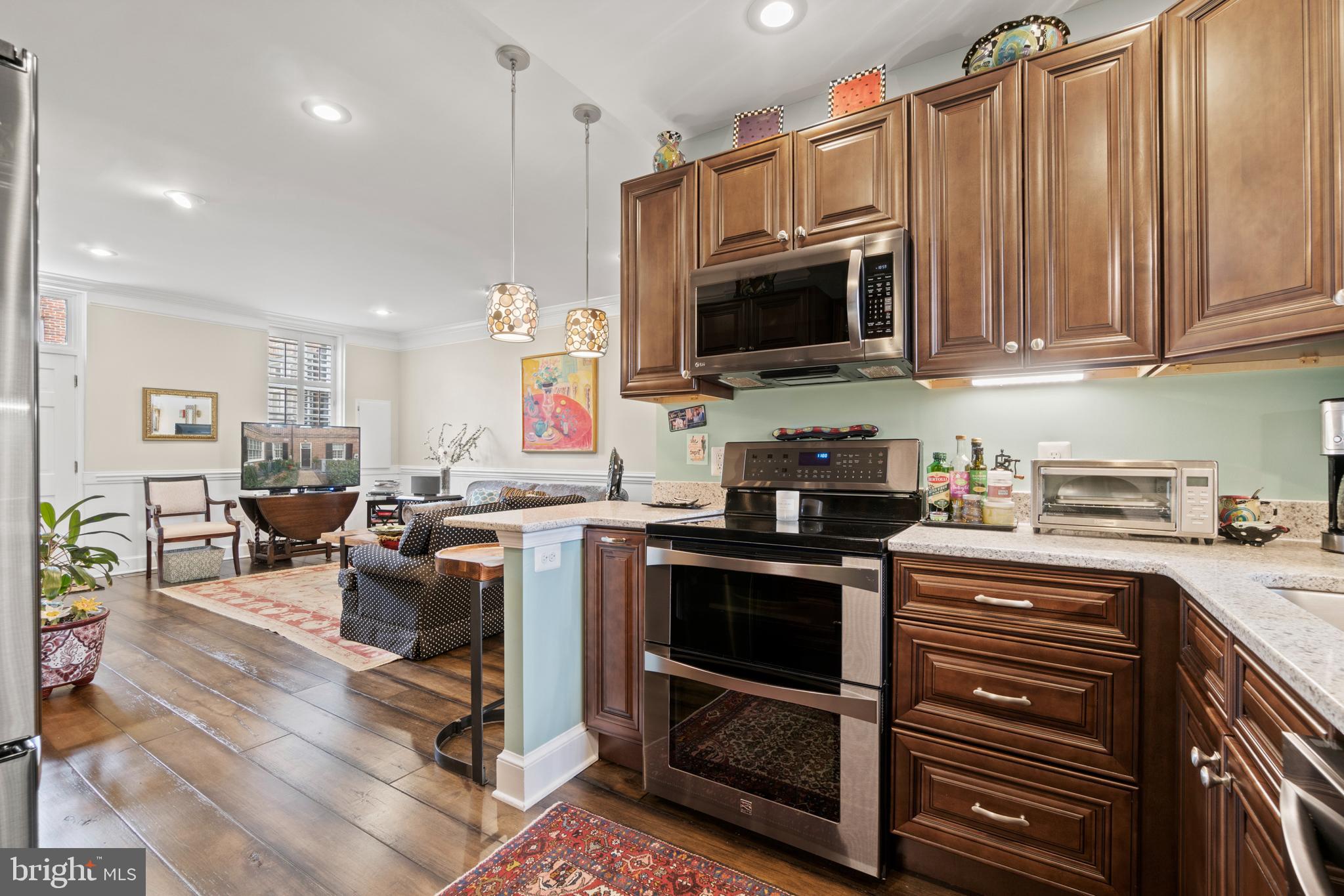 MARY WASHINGTON SQUARE - Residential