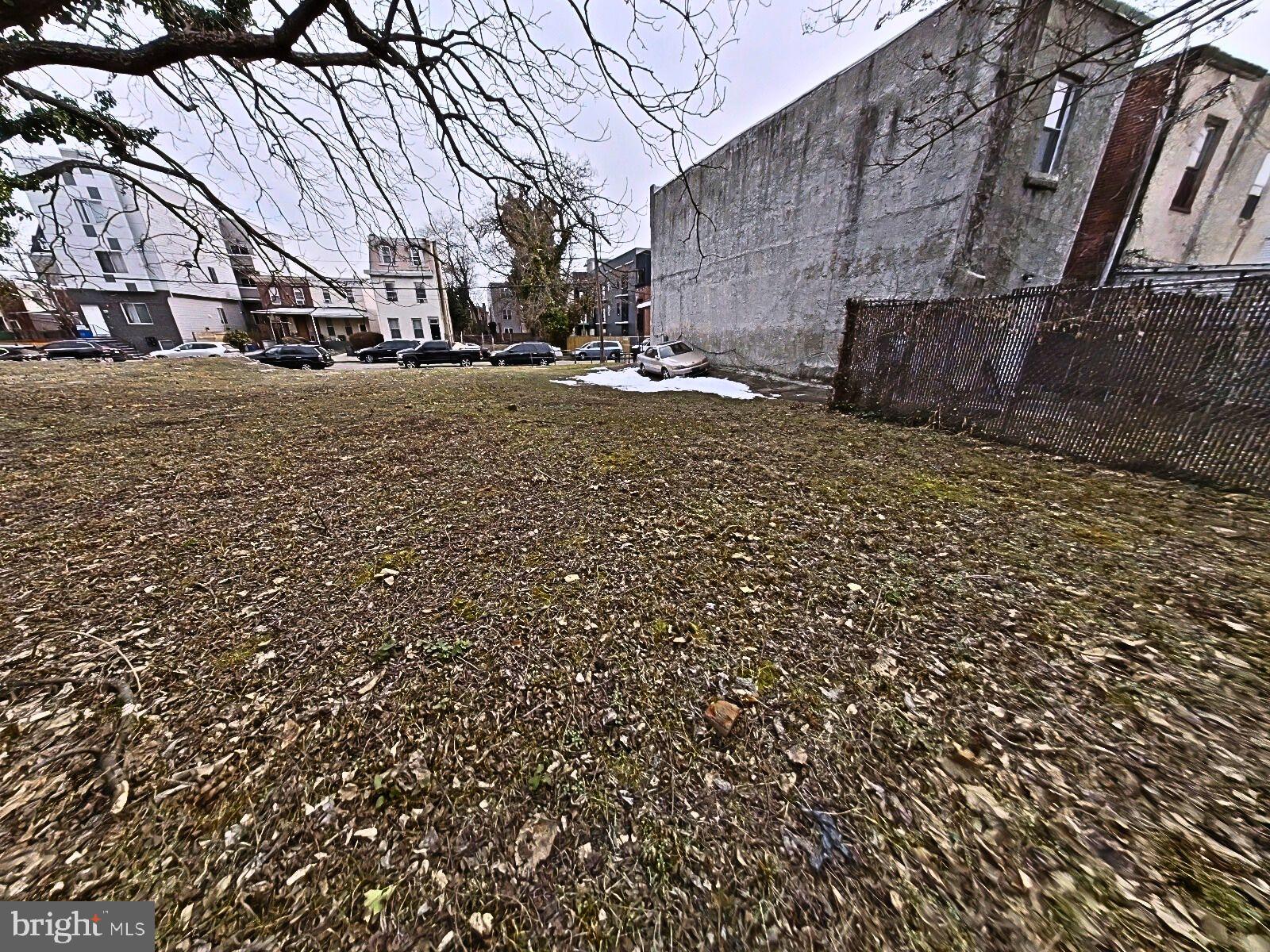 622 N BROOKLYN STREET 24