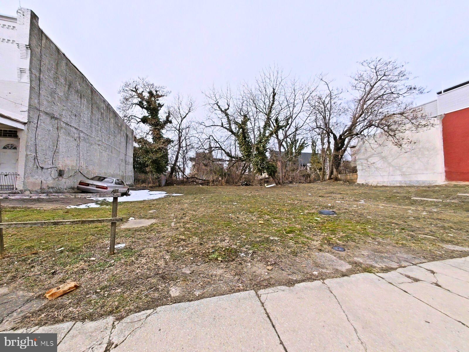 622 N BROOKLYN STREET 24