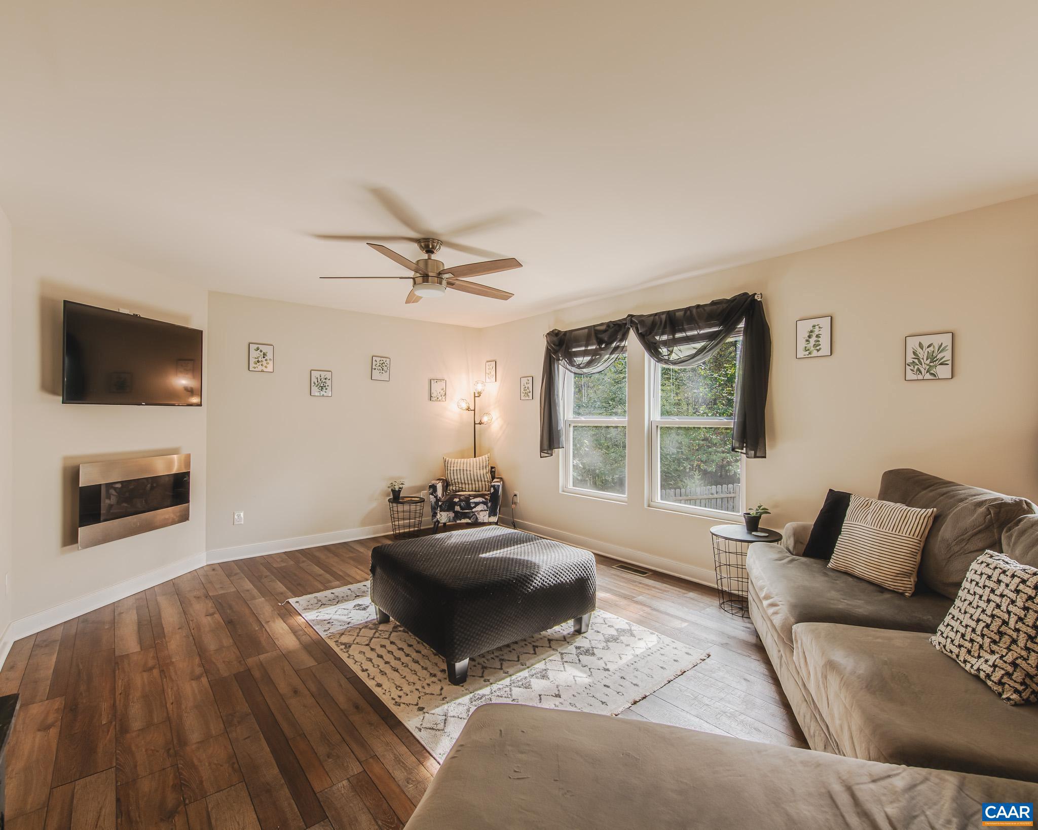 LAKE MONTICELLO - Residential