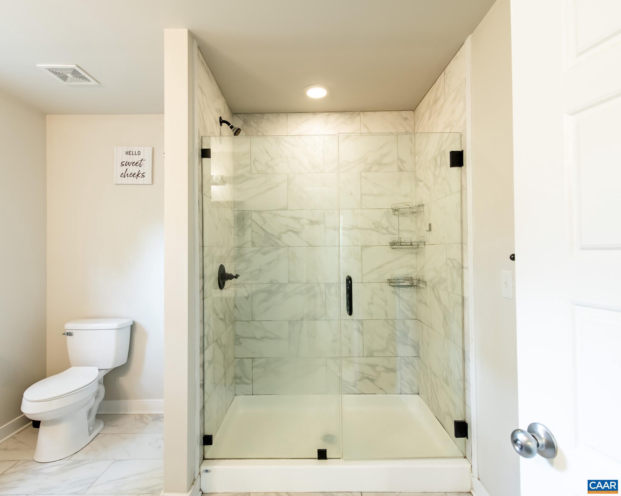 LAKE MONTICELLO - Residential