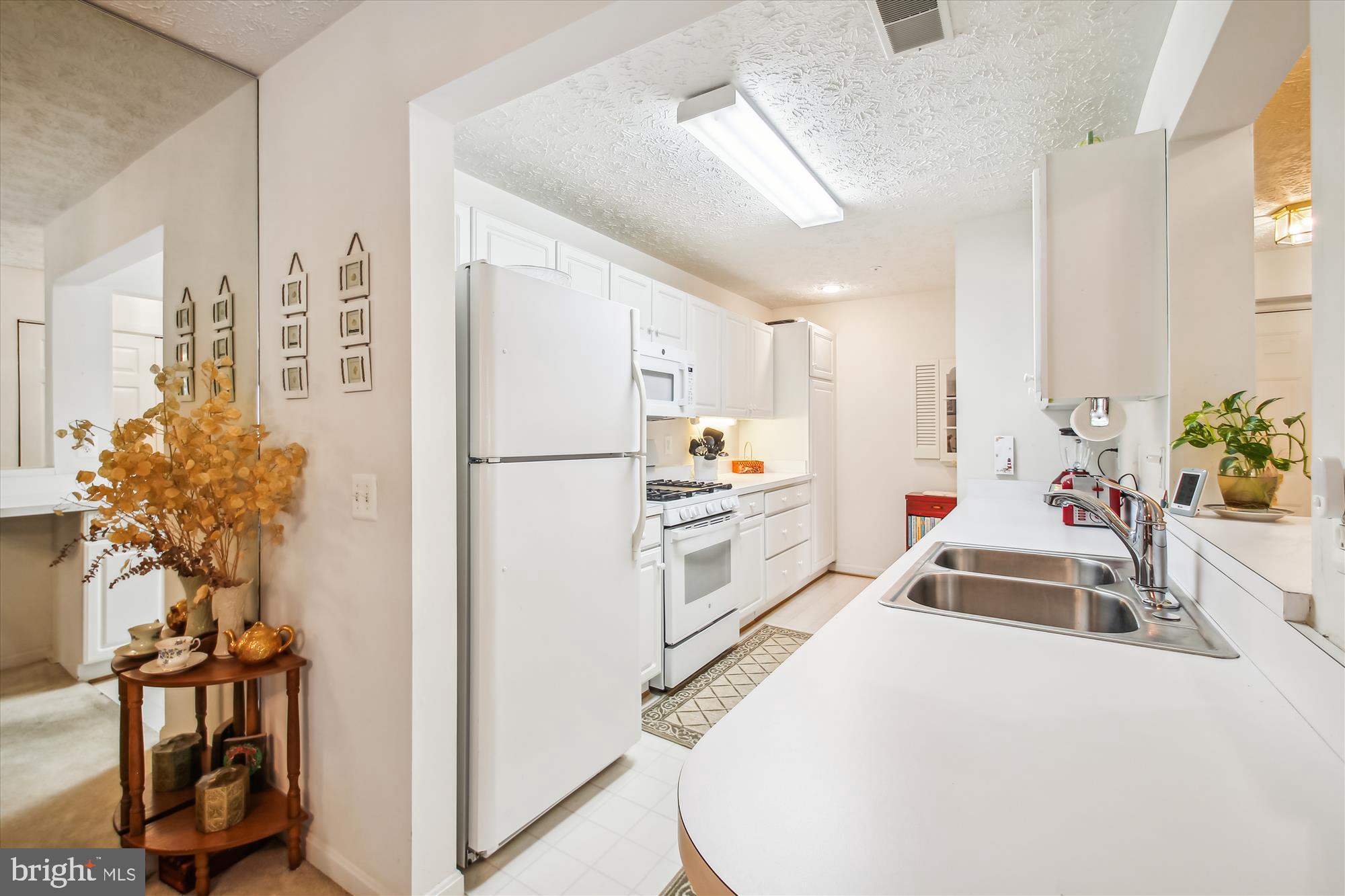 WINDGATE CONDO - Residential