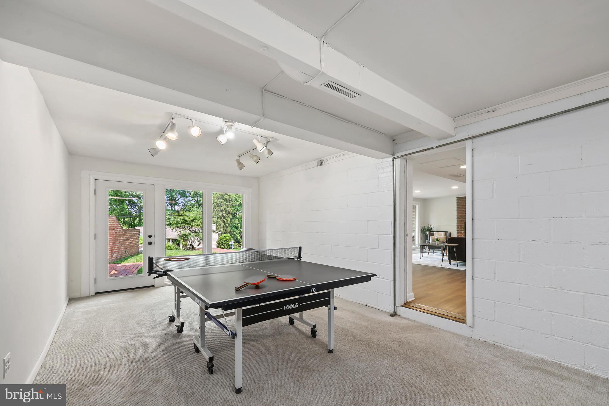 MANTUA HILLS - Residential