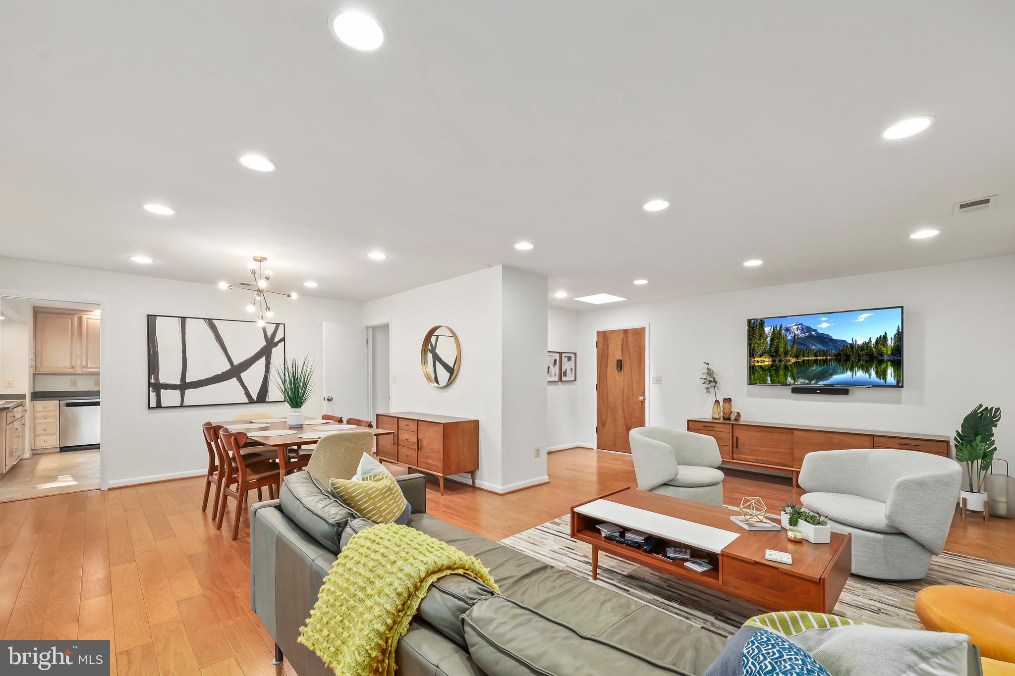 MANTUA HILLS - Residential