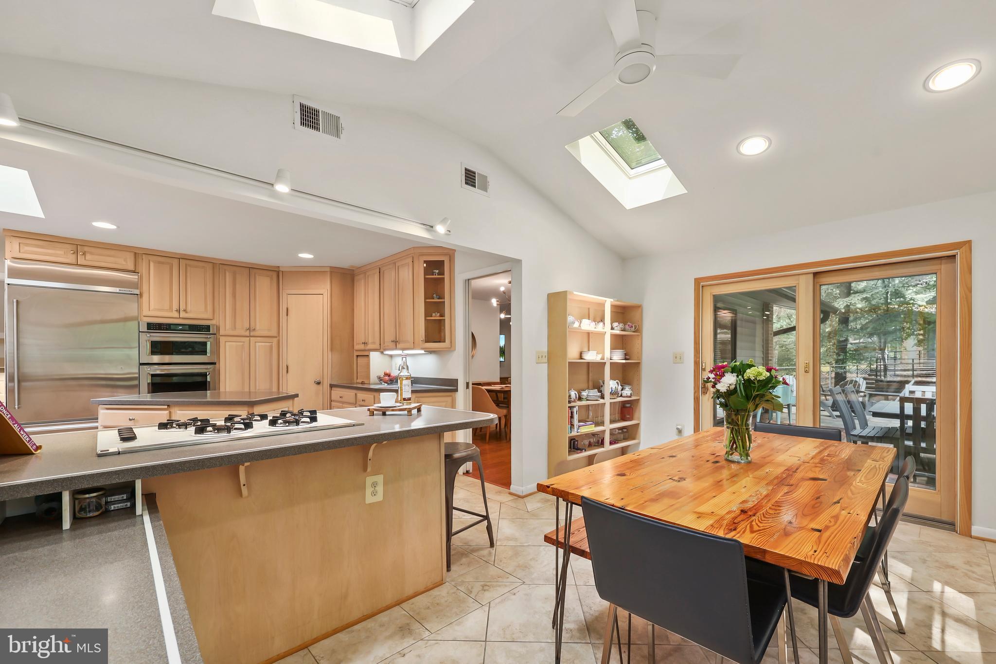 MANTUA HILLS - Residential