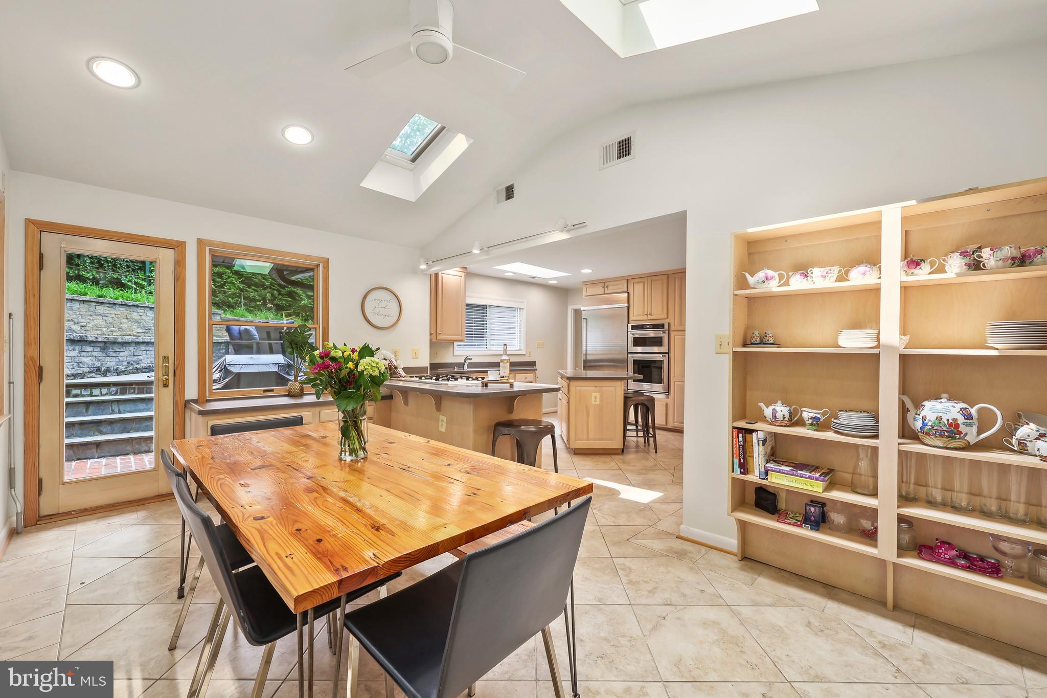 MANTUA HILLS - Residential