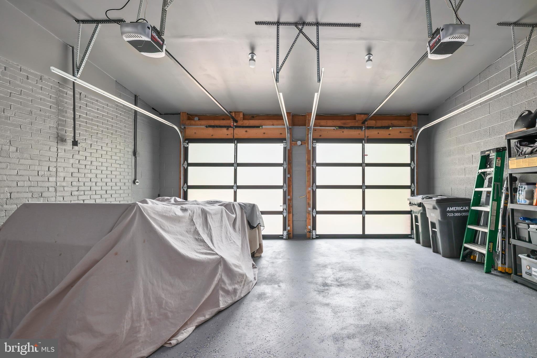 MANTUA HILLS - Residential