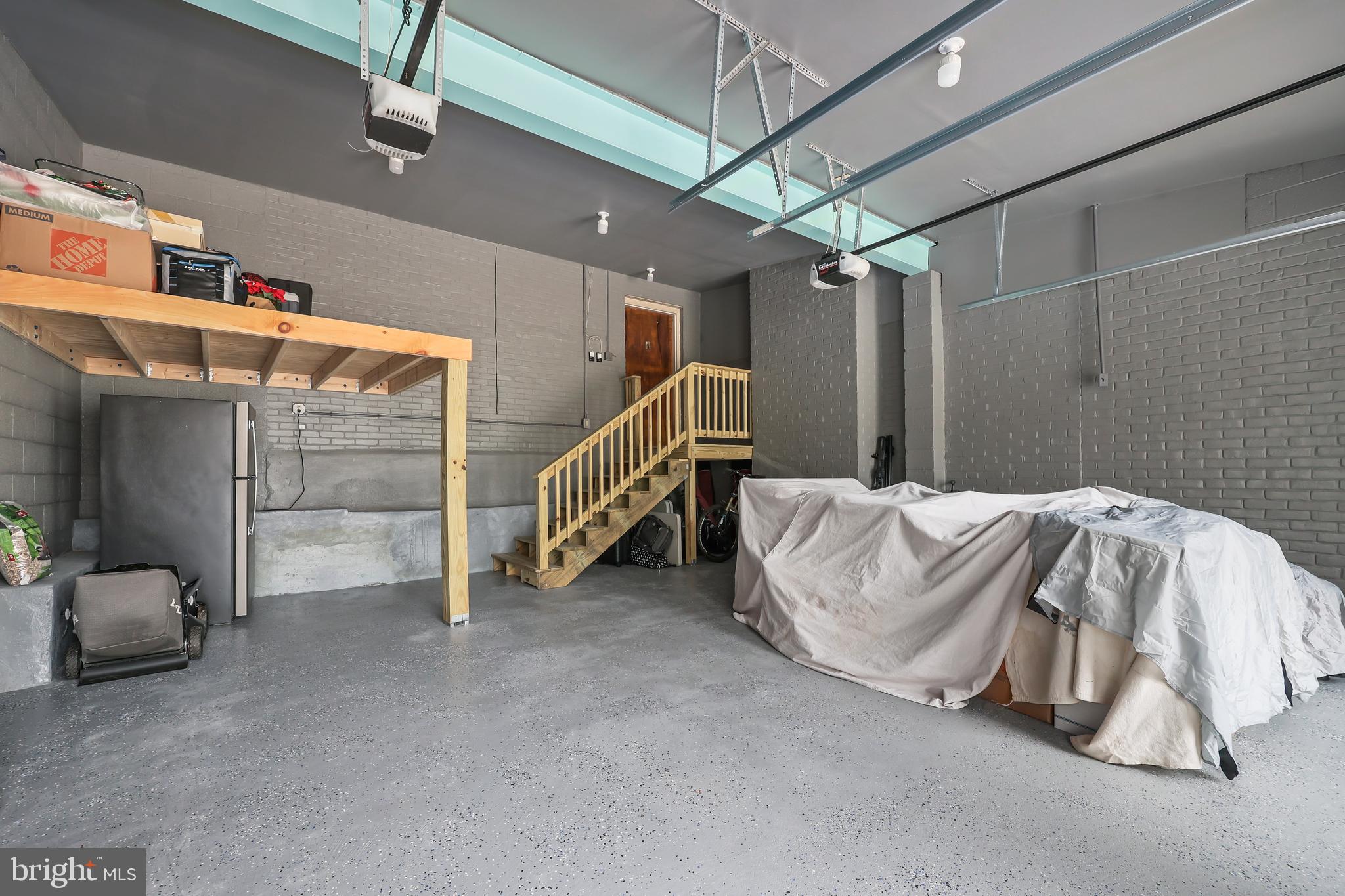 MANTUA HILLS - Residential