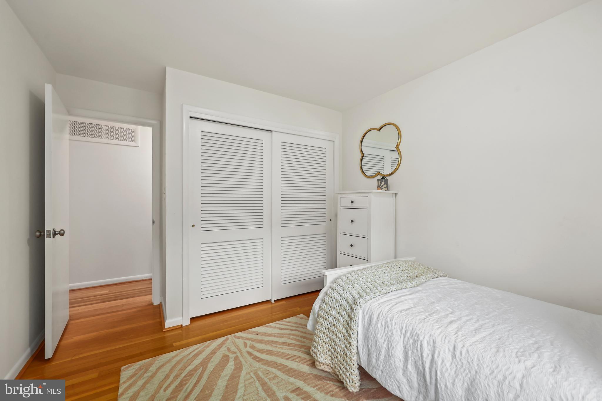 MANTUA HILLS - Residential