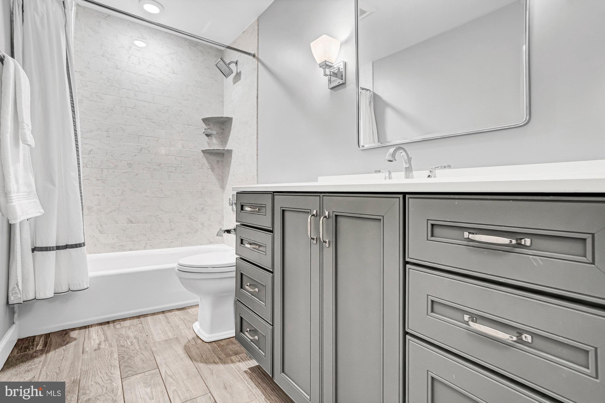 PENDERBROOK - Residential