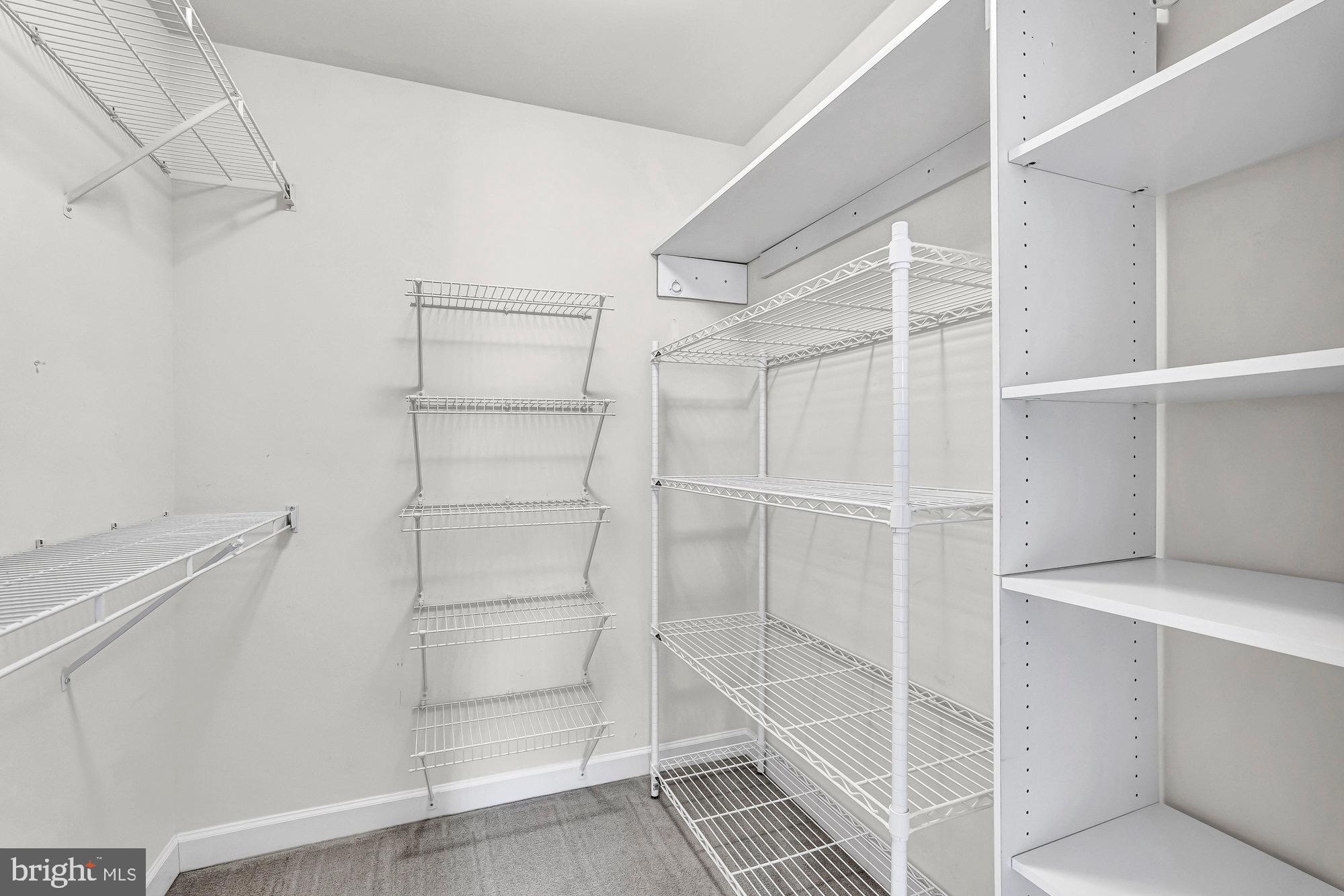 PENDERBROOK - Residential