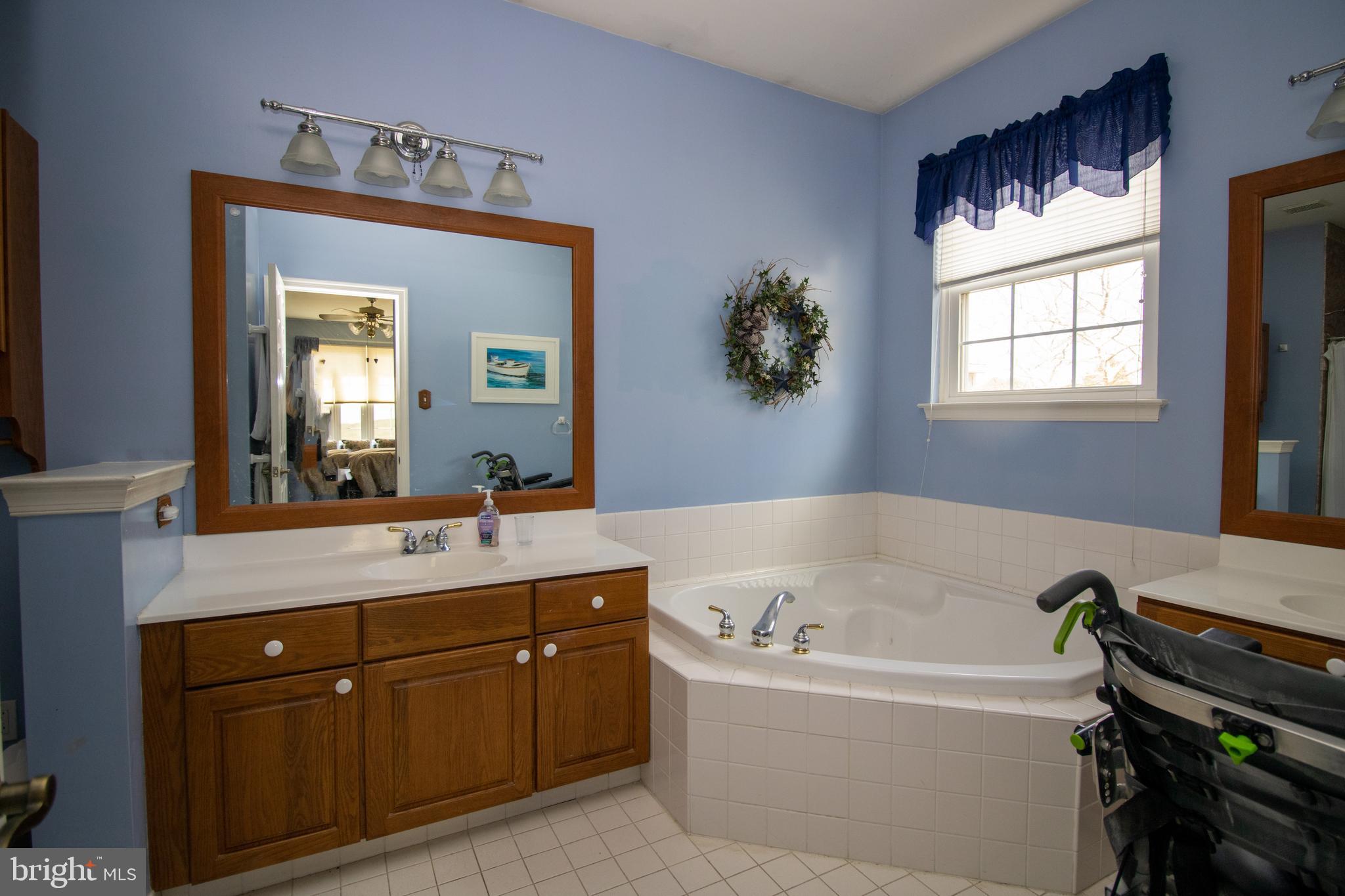 FOX HILL FARM - Residential