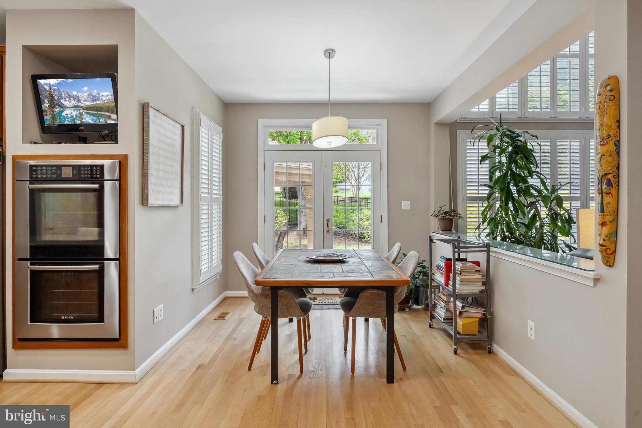 PARKSIDE MANOR - Residential