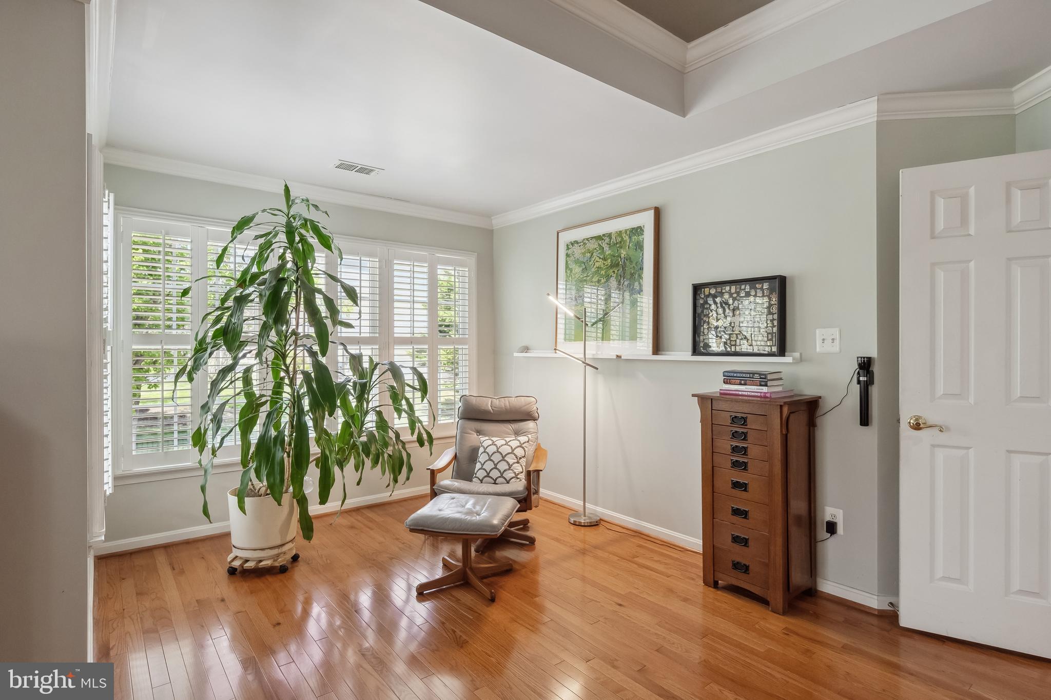 PARKSIDE MANOR - Residential