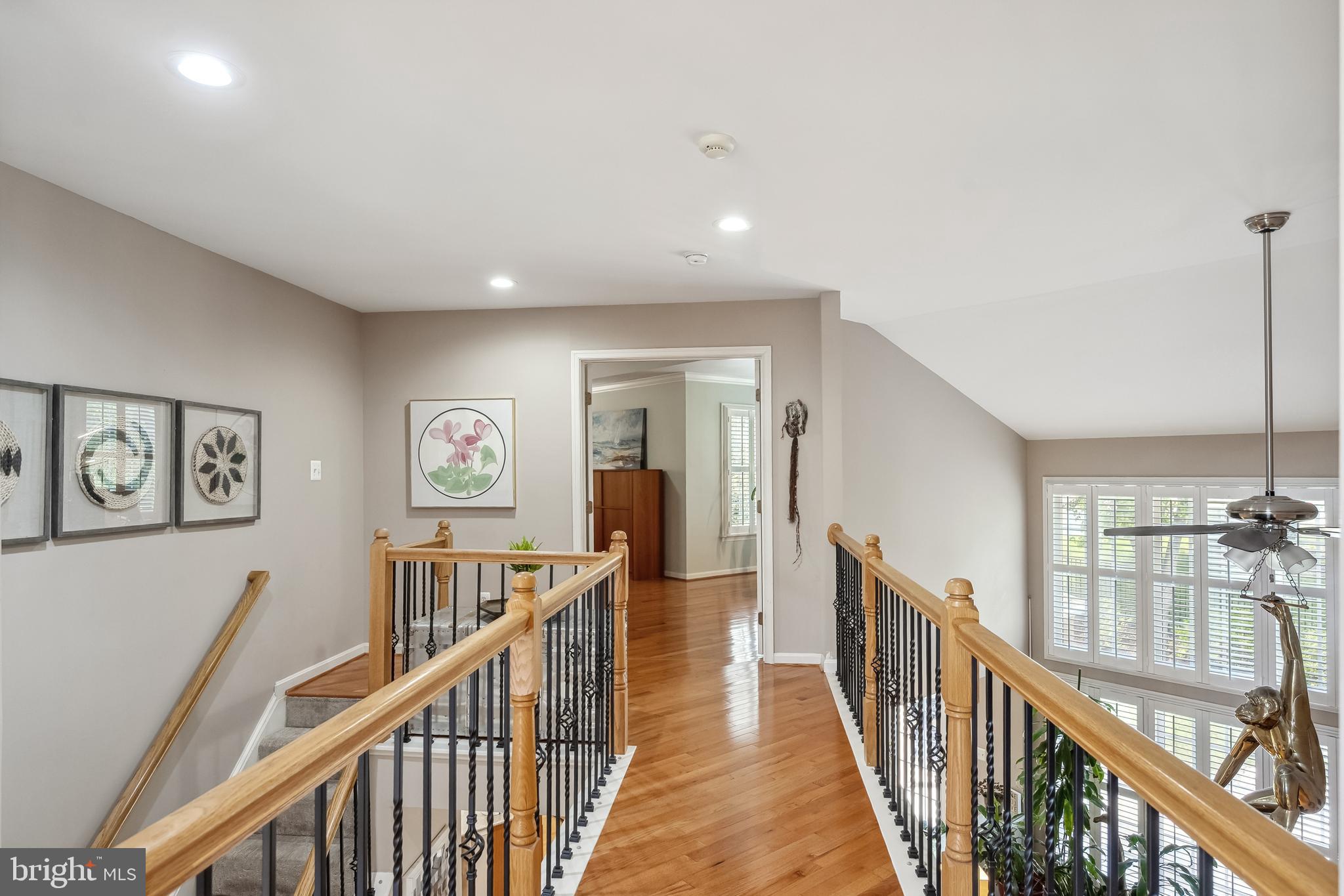 PARKSIDE MANOR - Residential