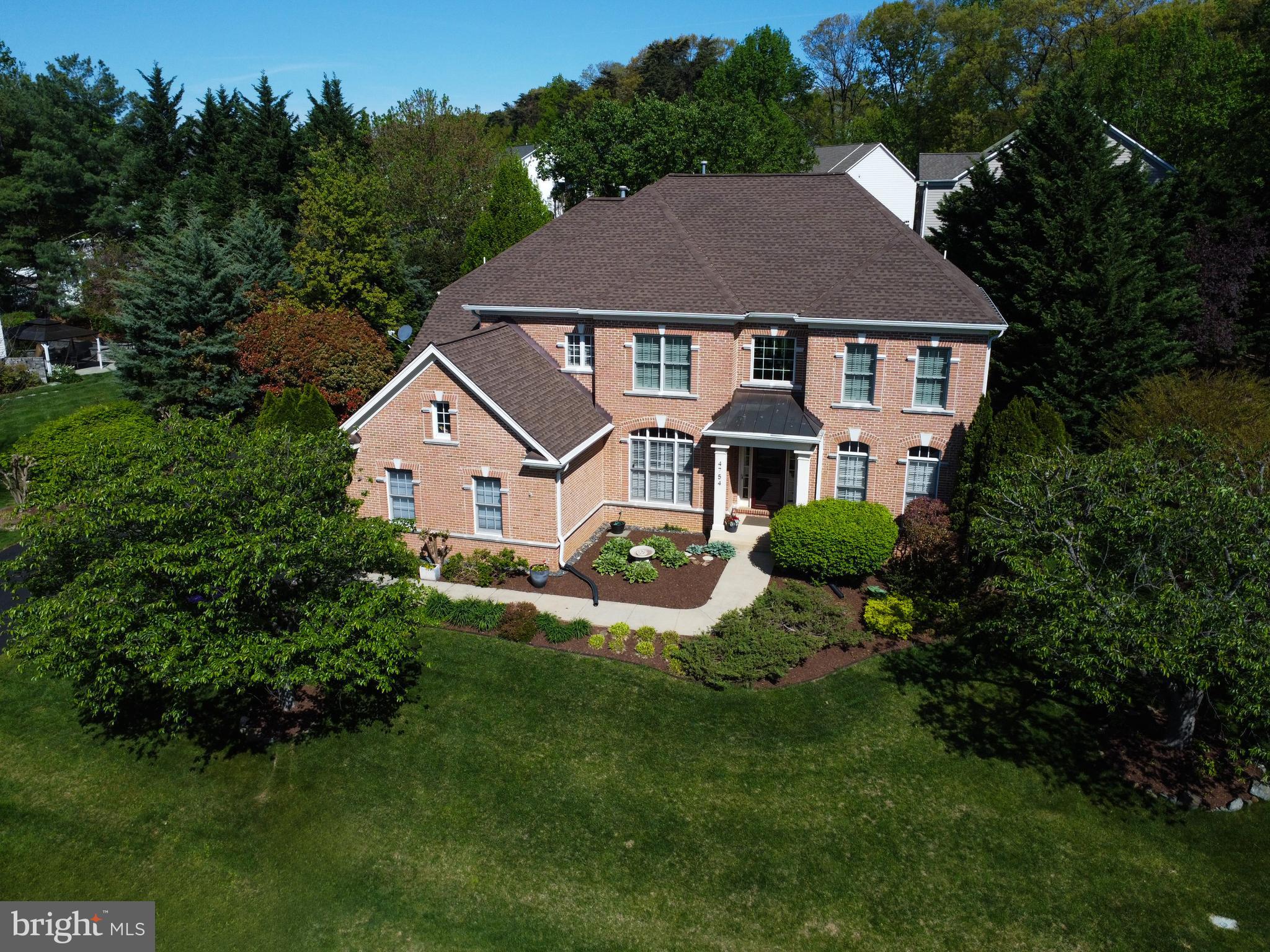 PARKSIDE MANOR - Residential