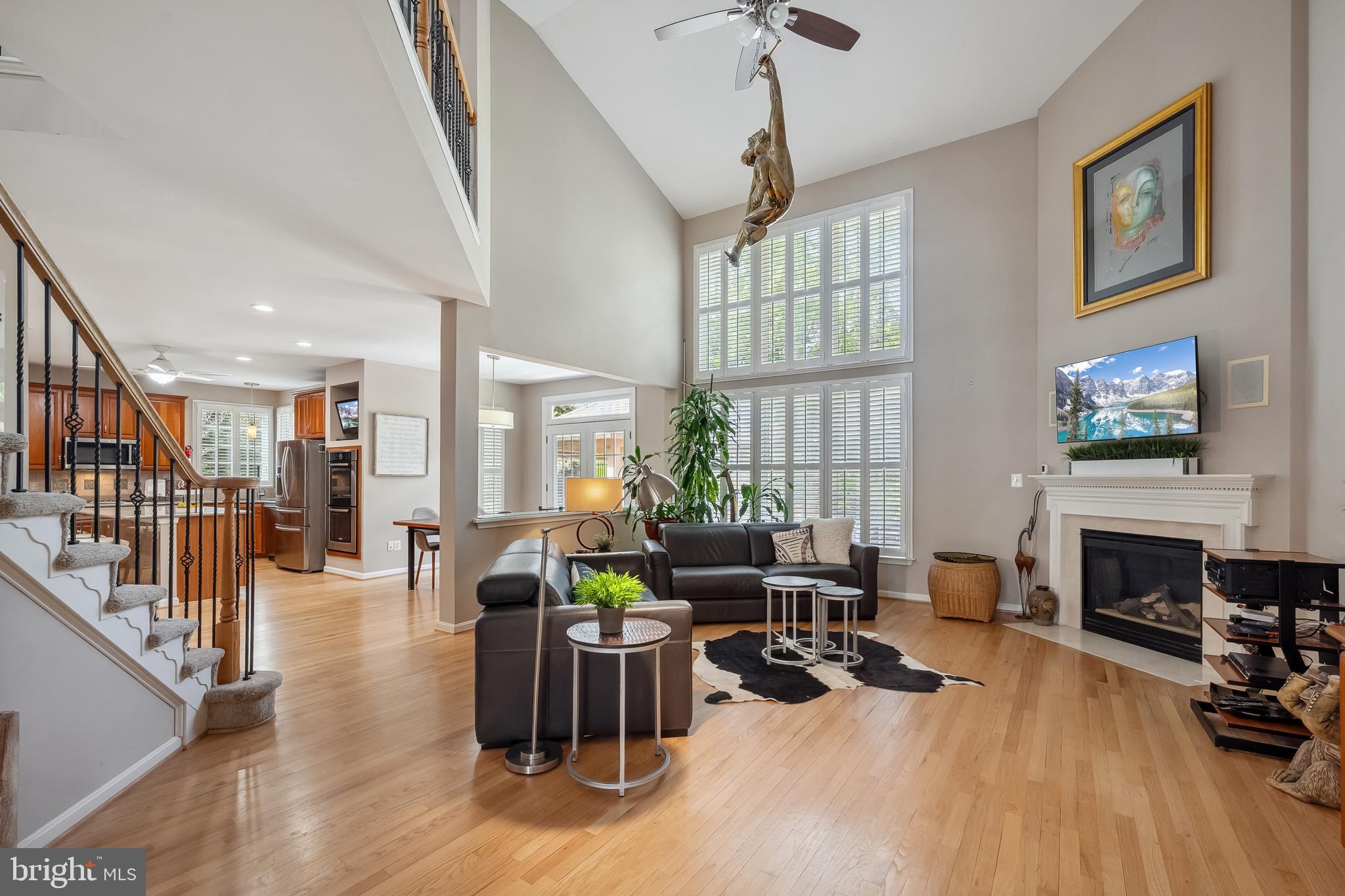 PARKSIDE MANOR - Residential