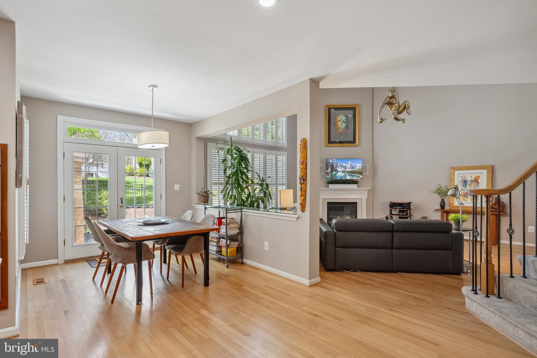 PARKSIDE MANOR - Residential